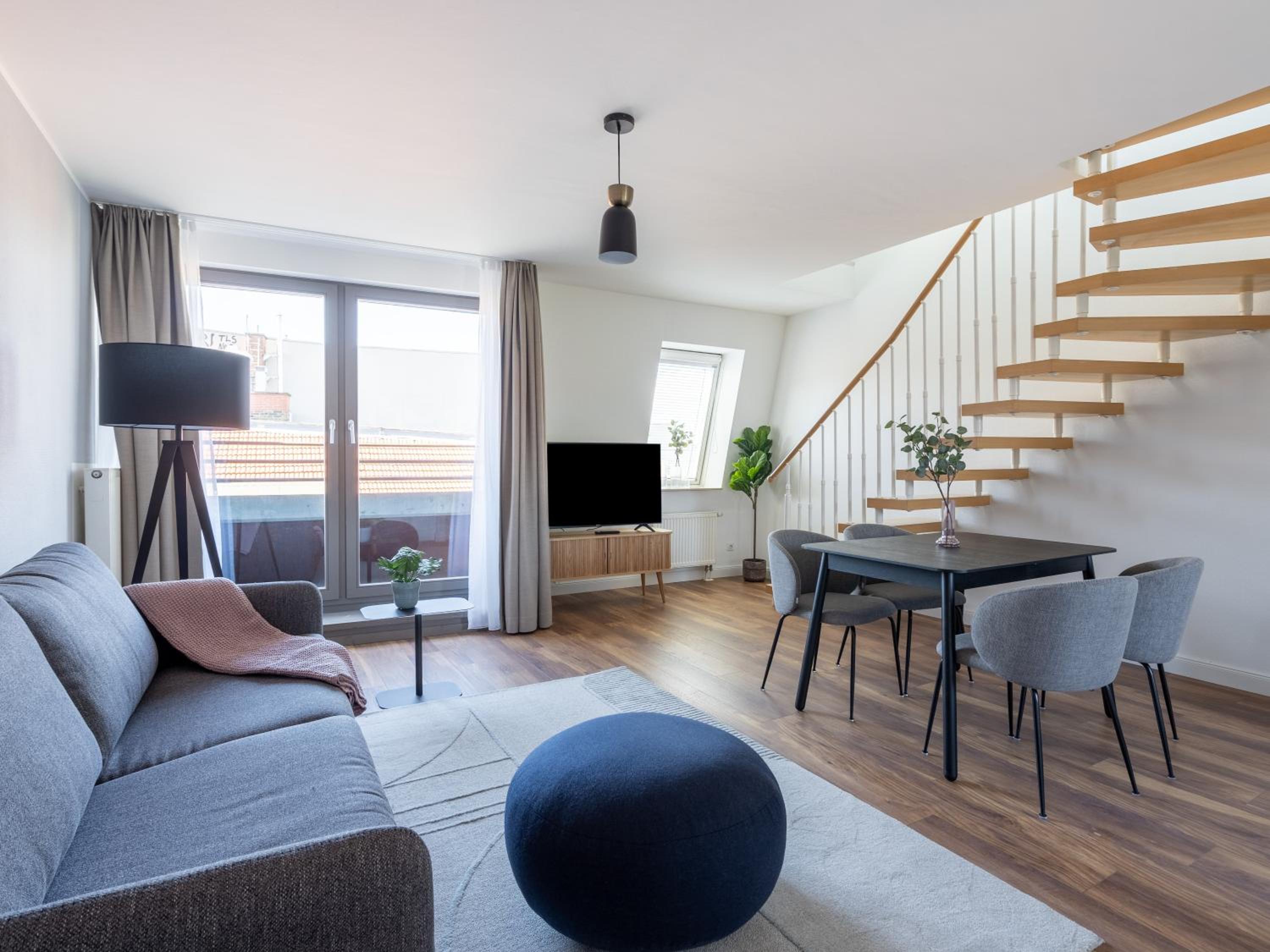 One-bedroom Duplex Suite XXL with balcony photo 2