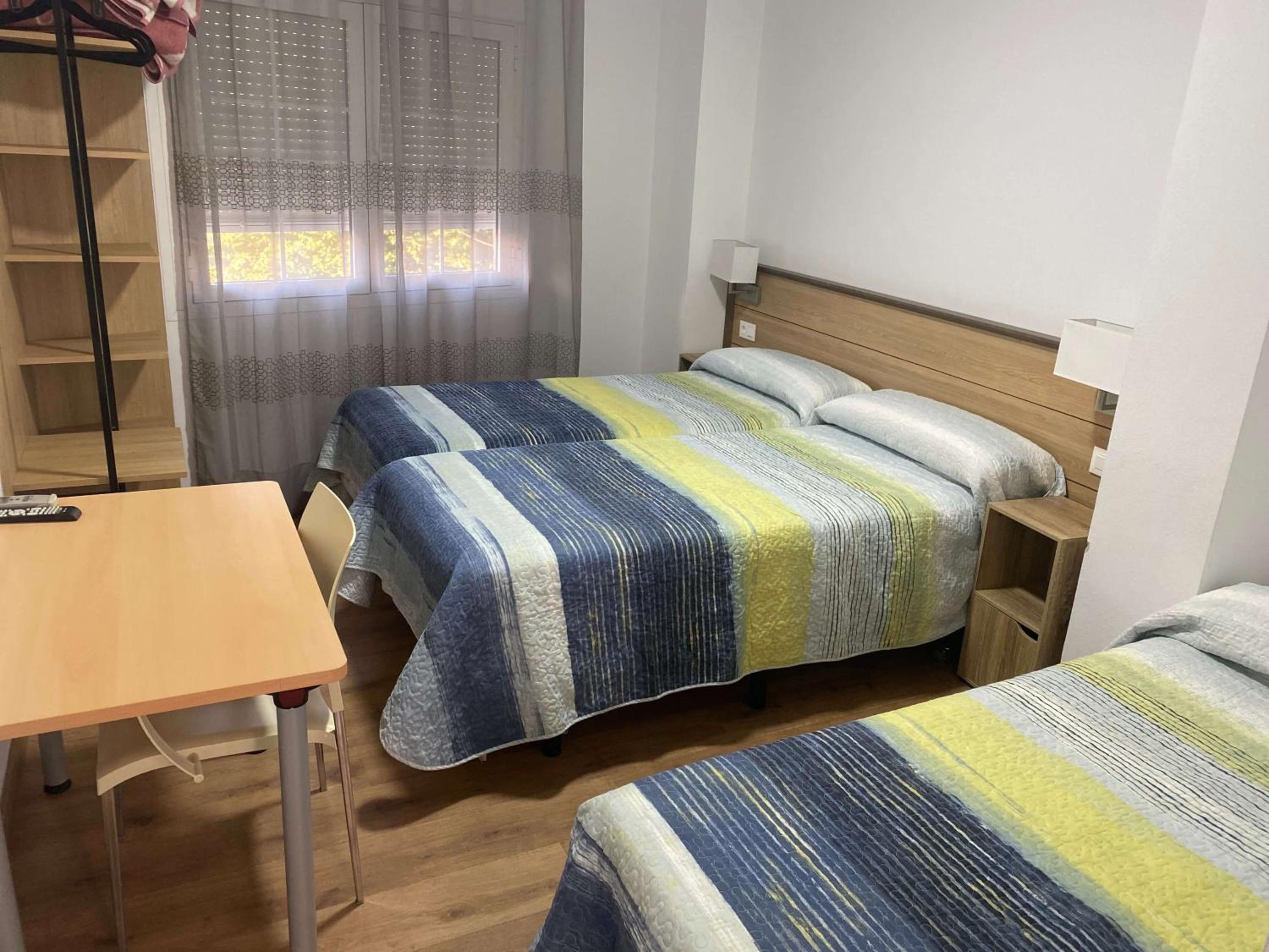 Double or Twin Room - Photo 10