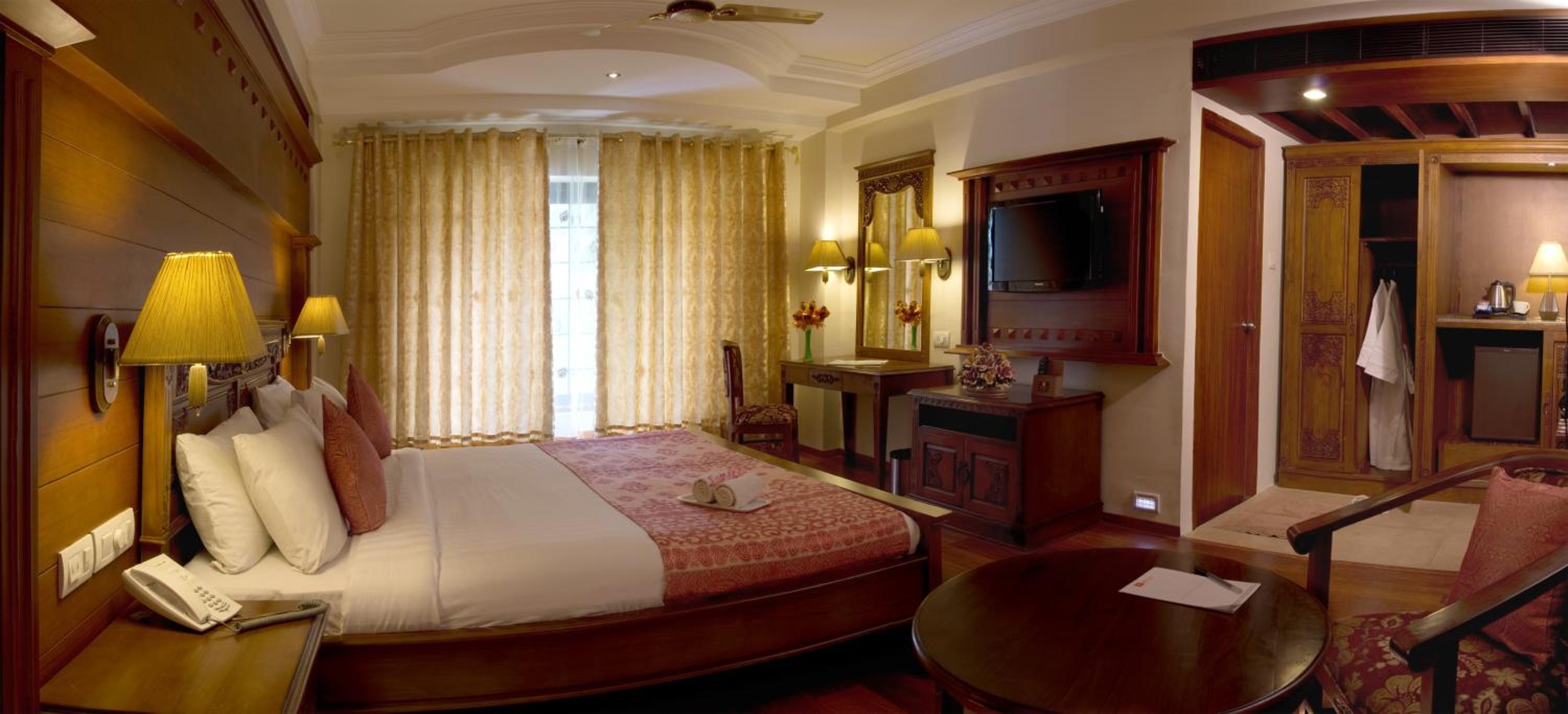 Day Use Room - Executive Room (Check in at 9 AM and Check out at 6 PM - Same Day)  photo 3