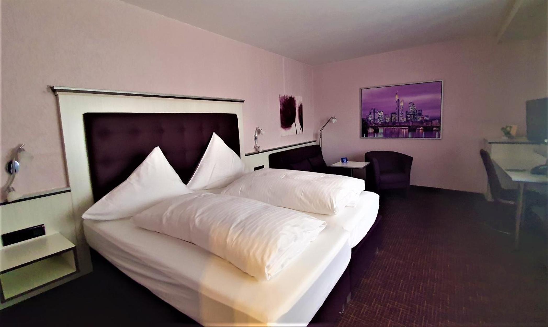 Standard Double Room photo 2