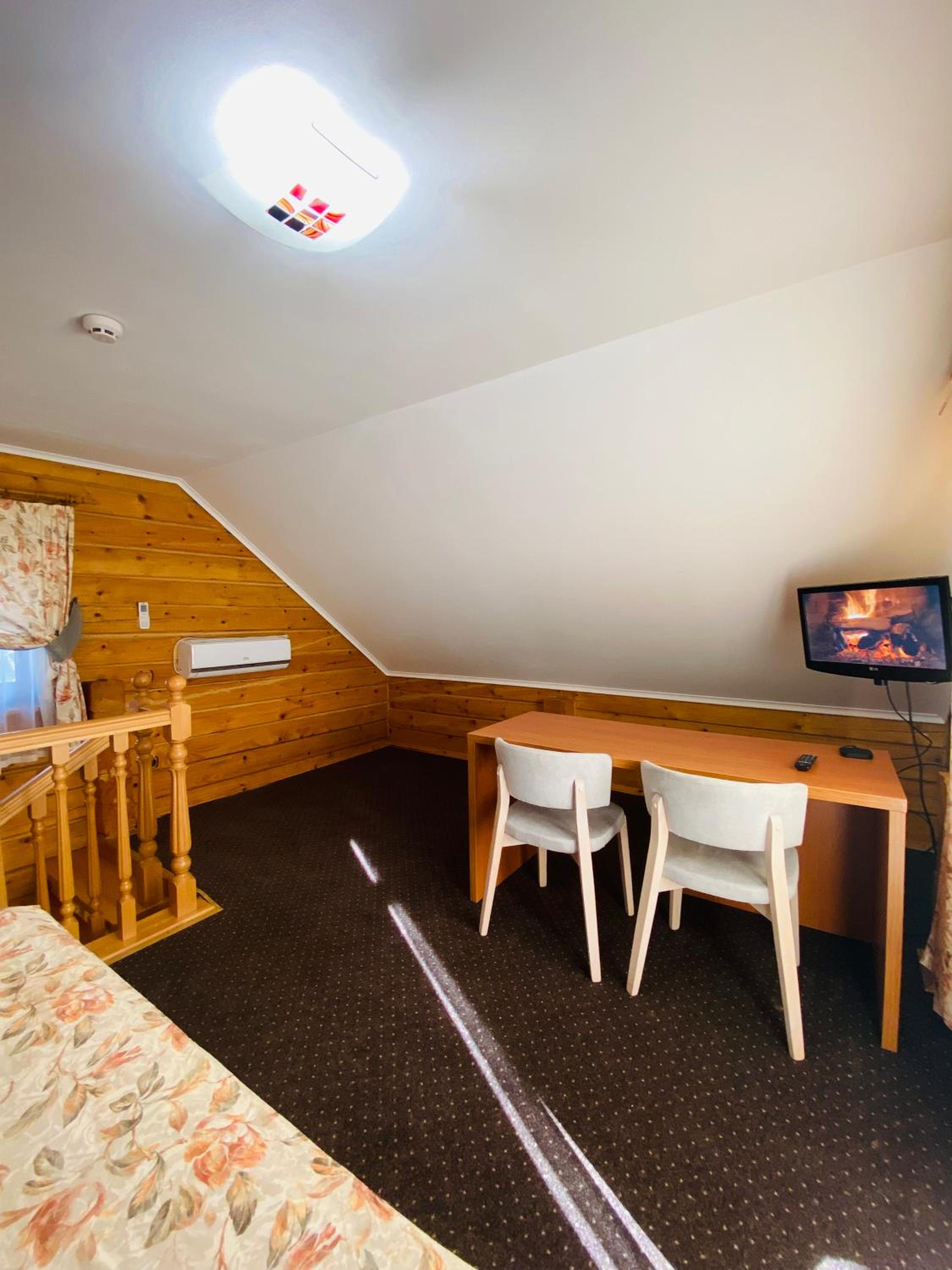 Comfort Triple Room