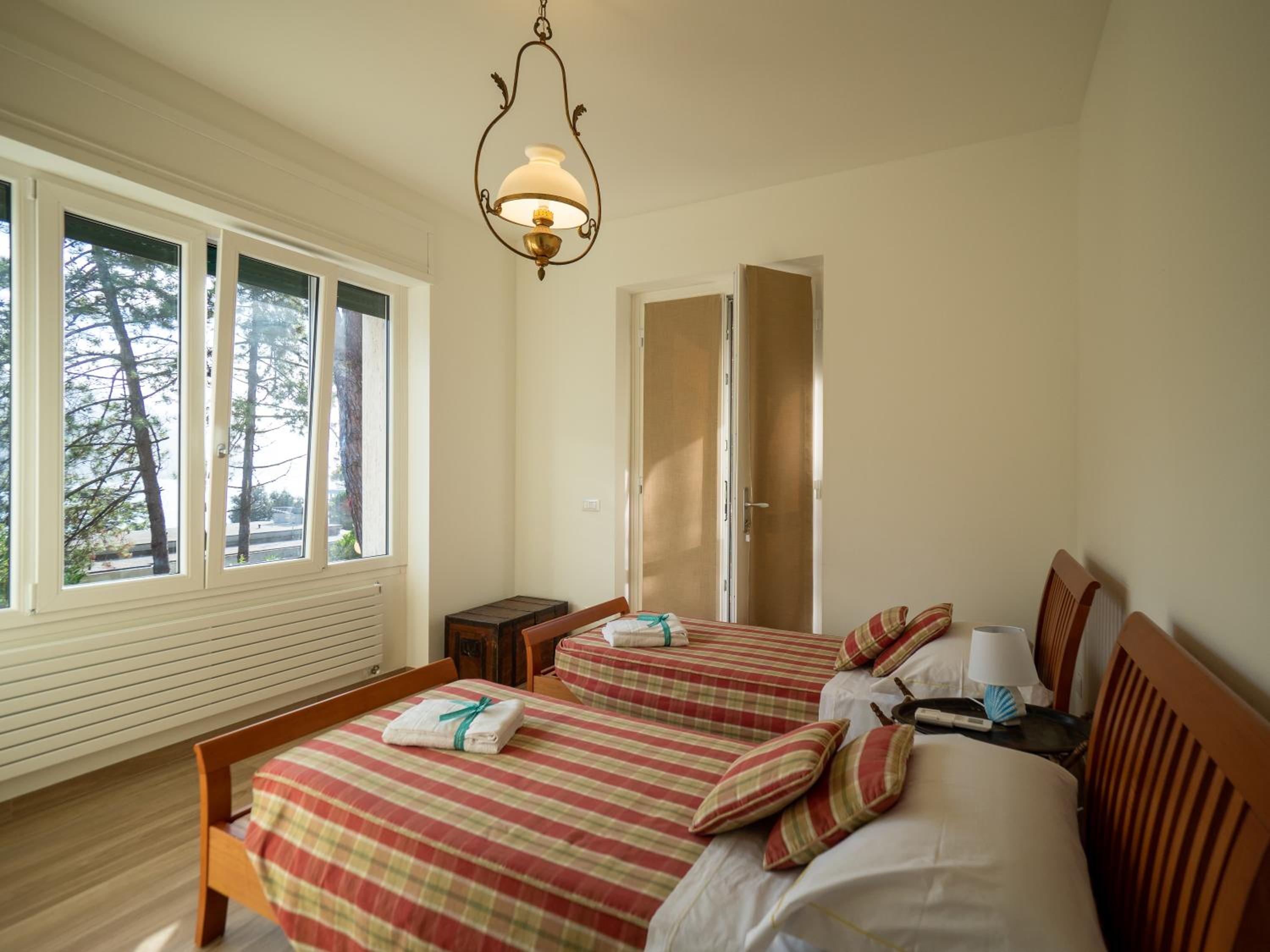 Three-Bedroom Apartment - Photo 47
