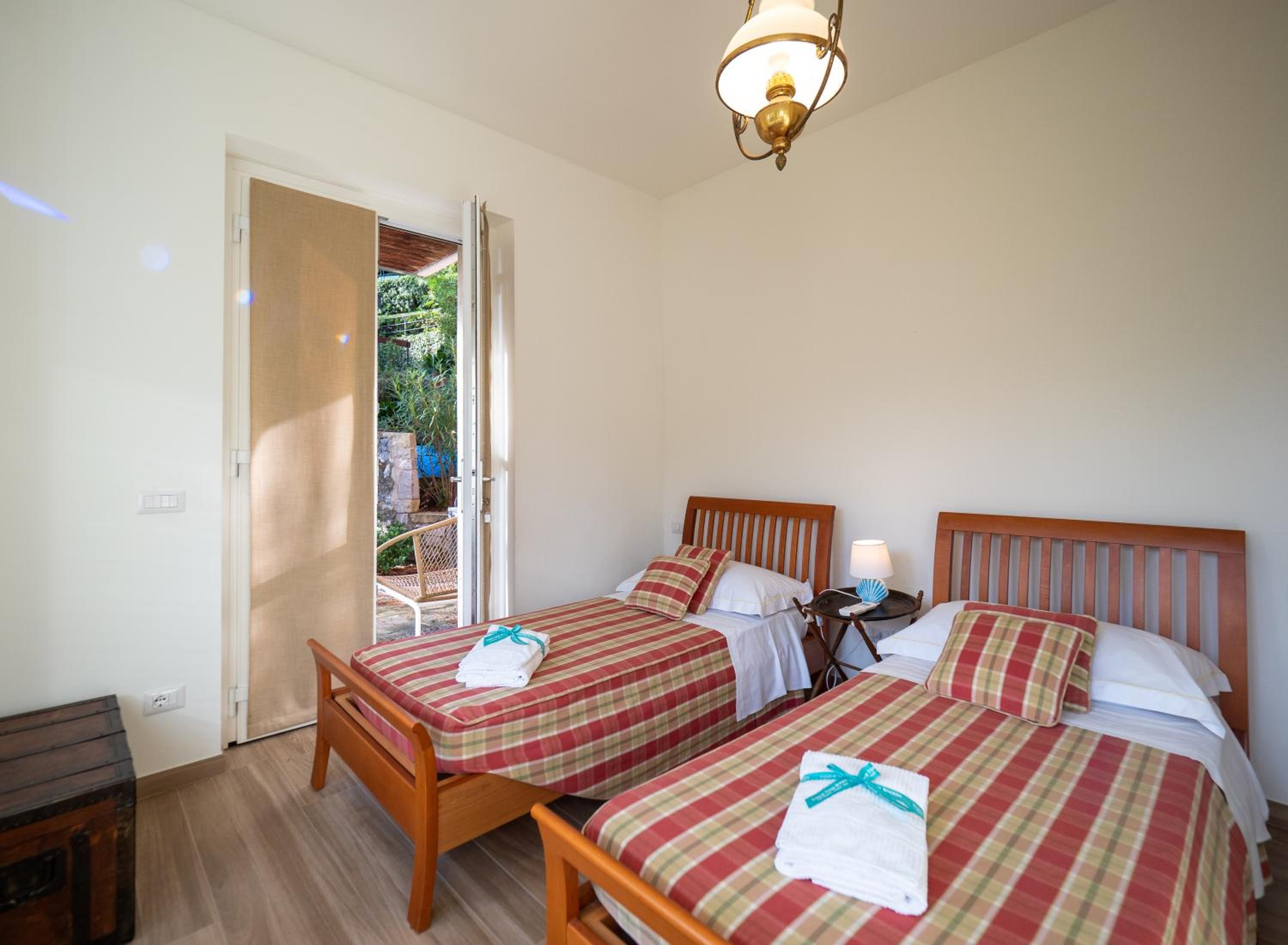 Three-Bedroom Apartment - Photo 41