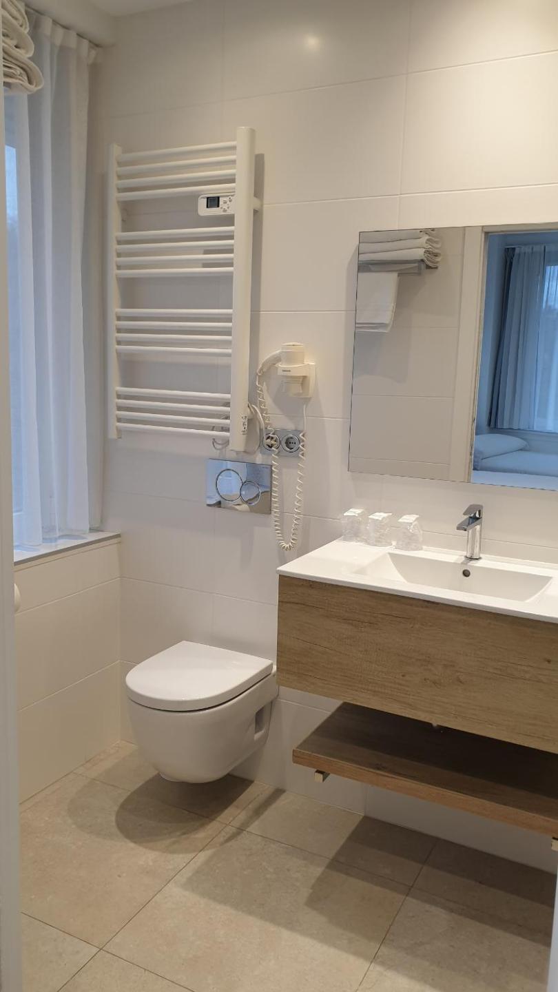 Double or Twin Room with River View photo 3