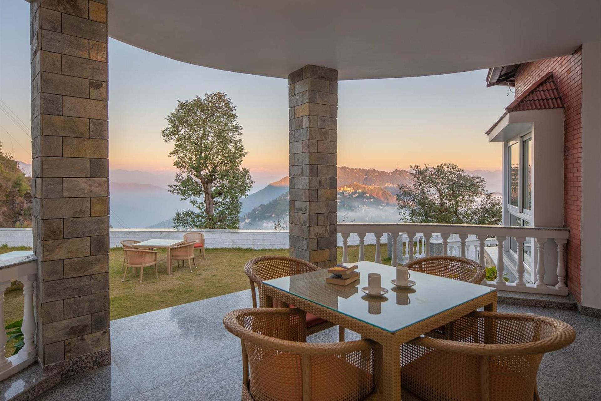 Villa - Photo 3