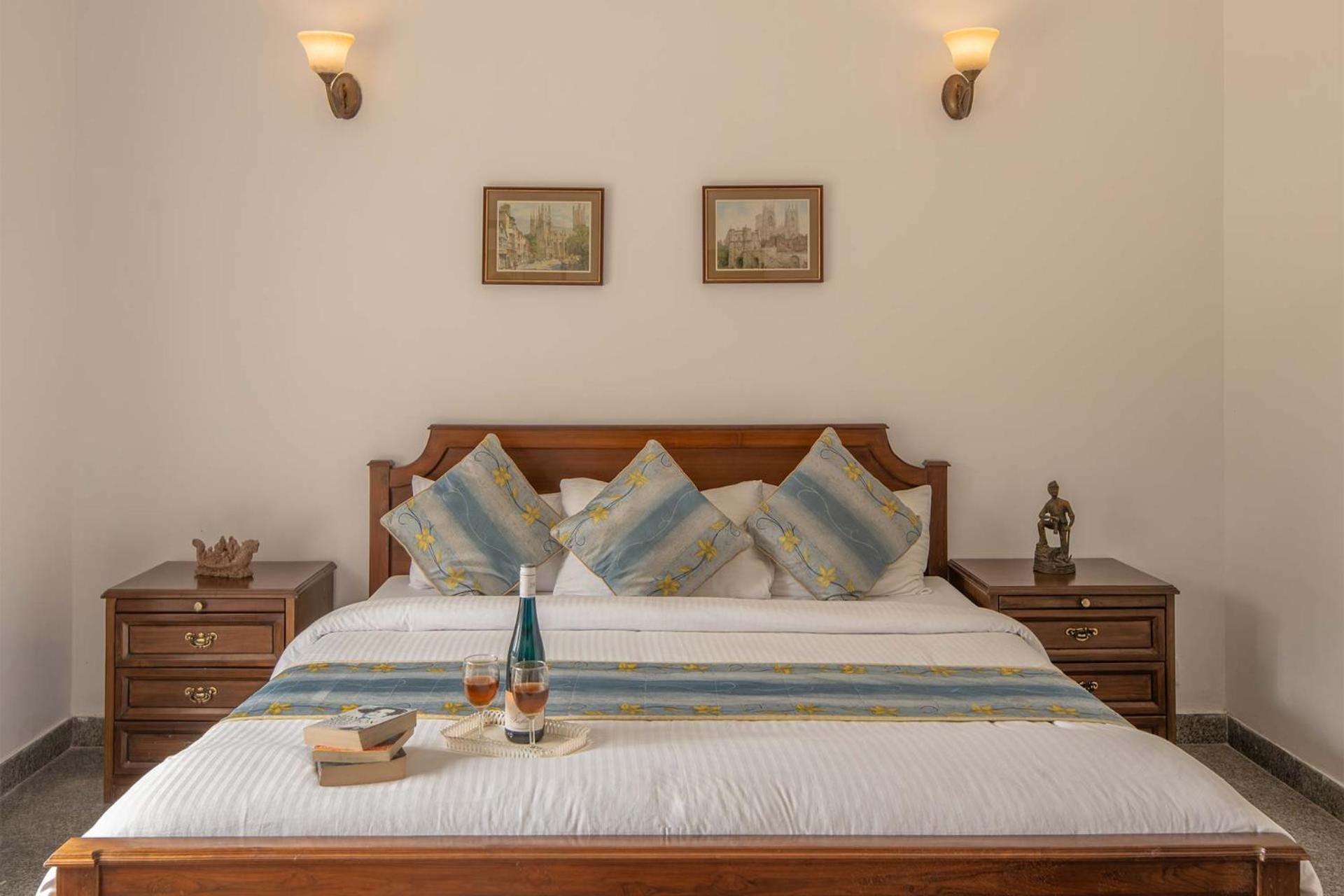 Three-Bedroom Villa - Photo 17
