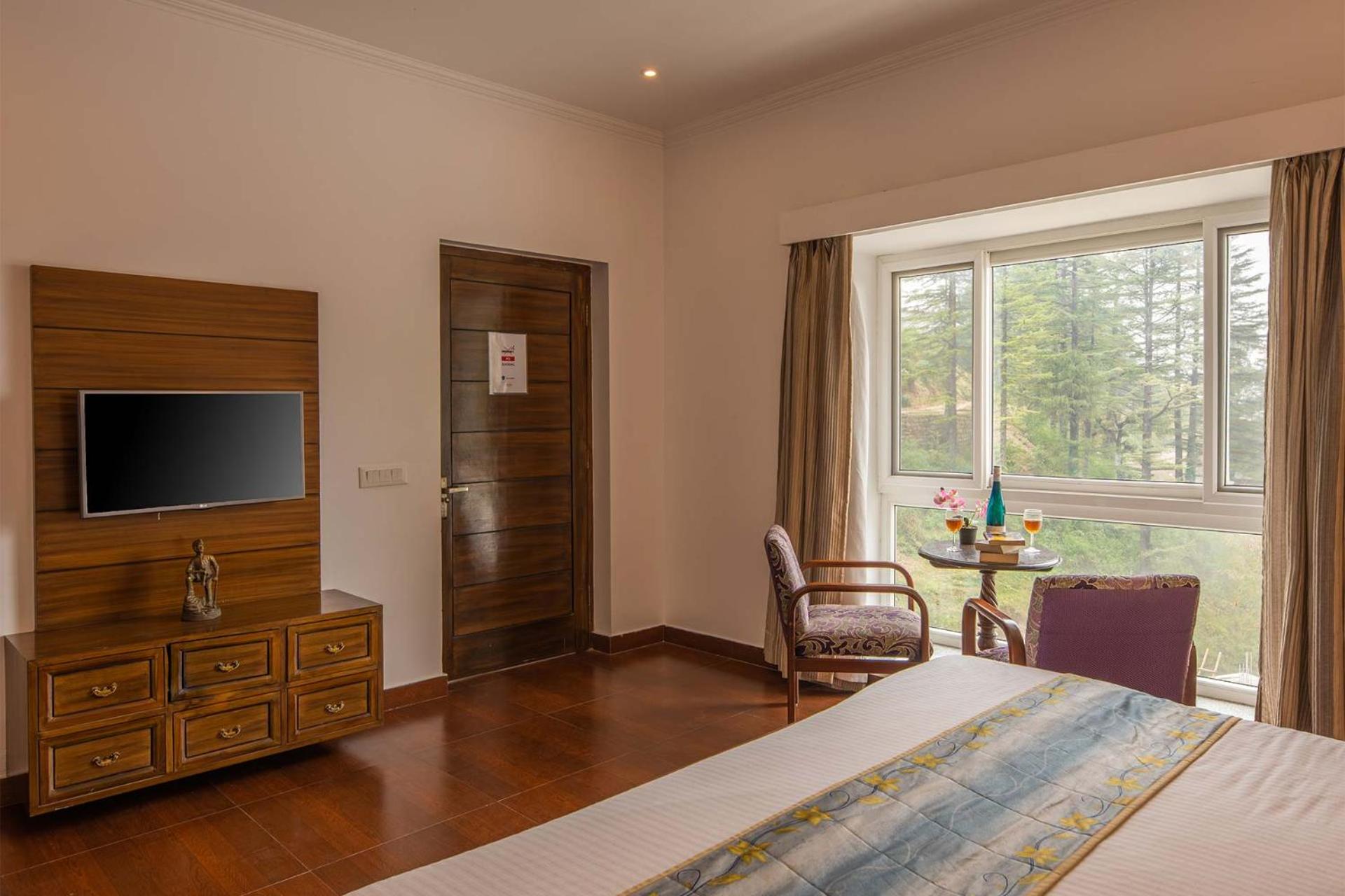 Three-Bedroom Villa - Photo 23