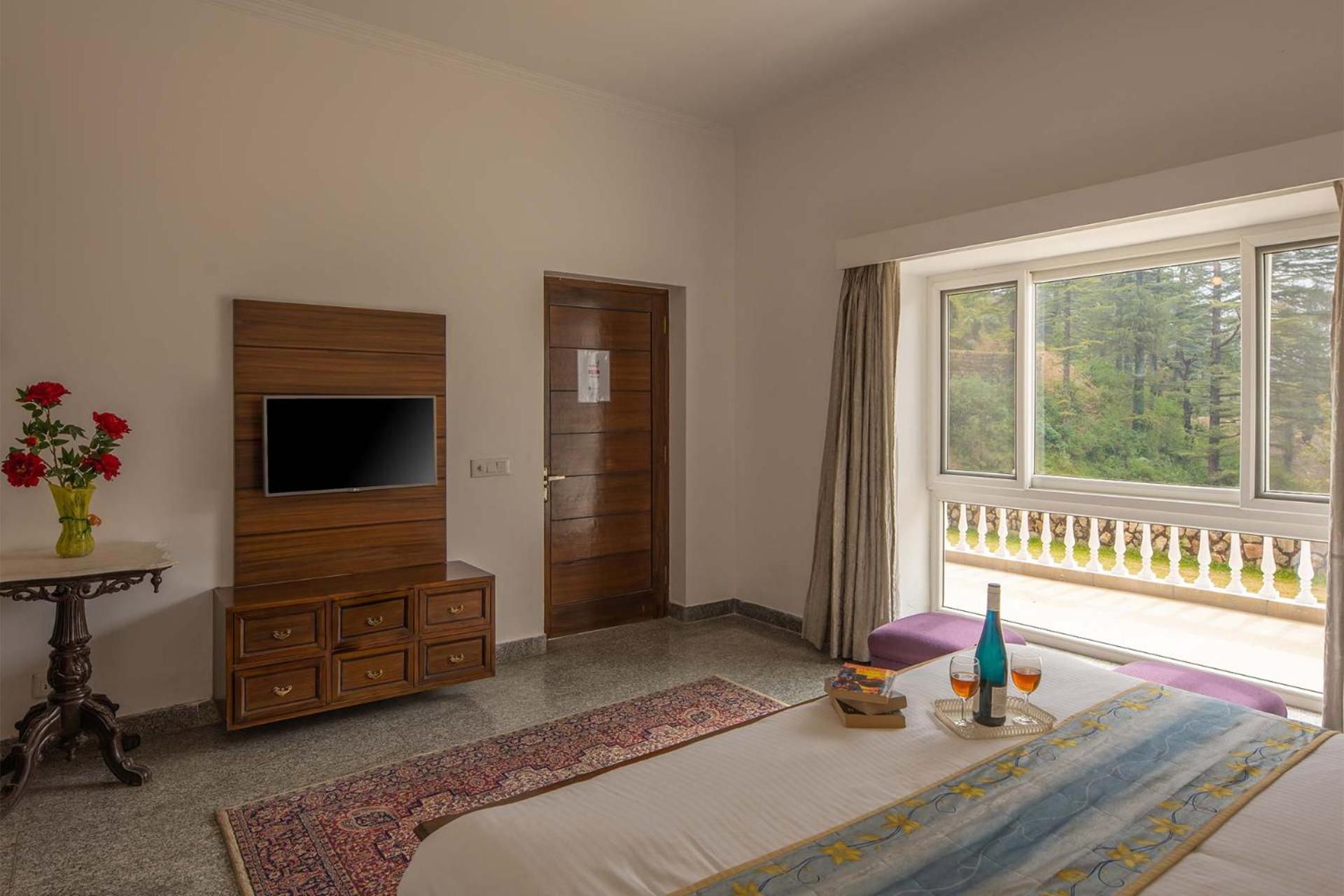 Three-Bedroom Villa - Photo 15