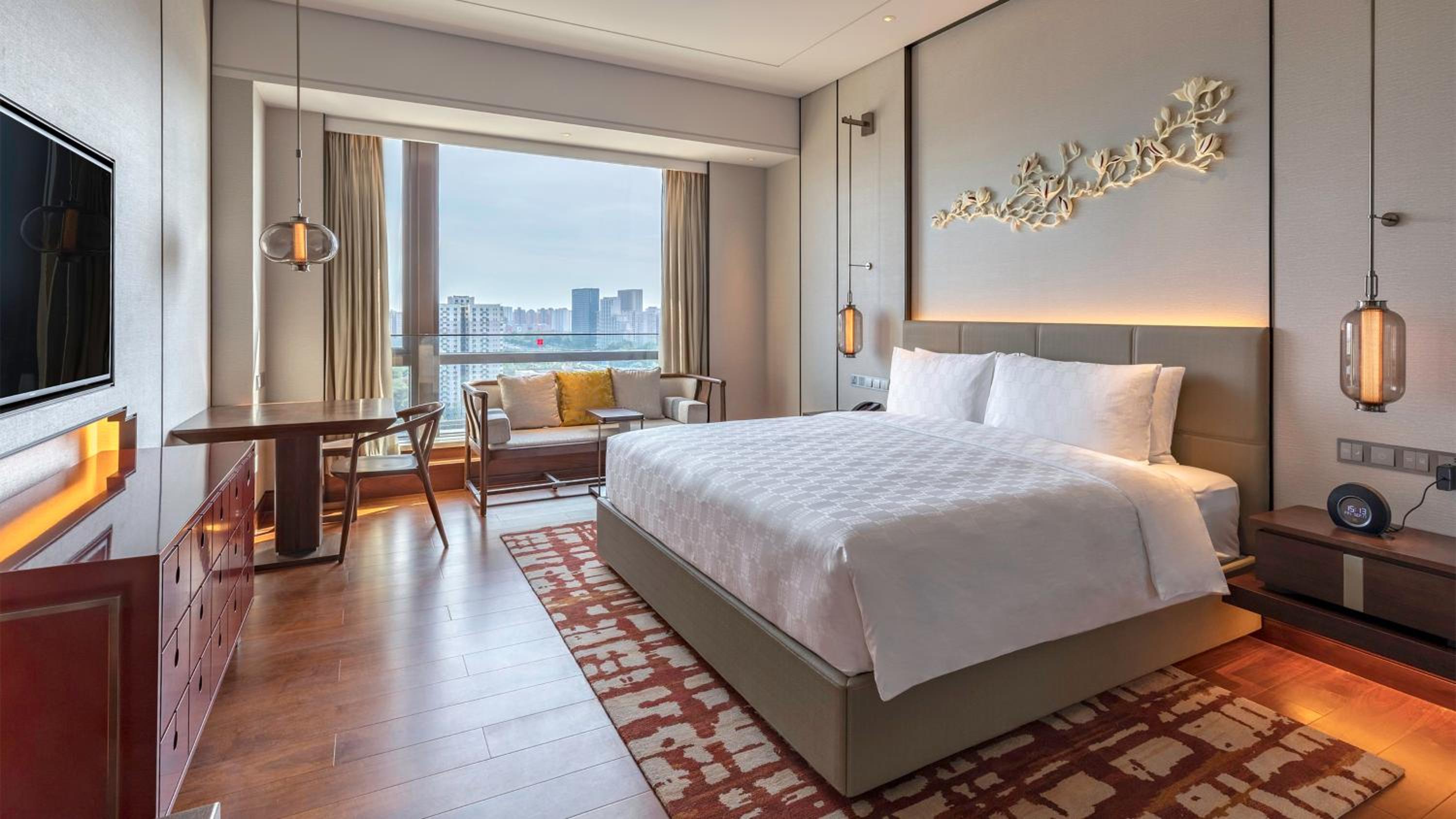 Standard King Room - Photo 4