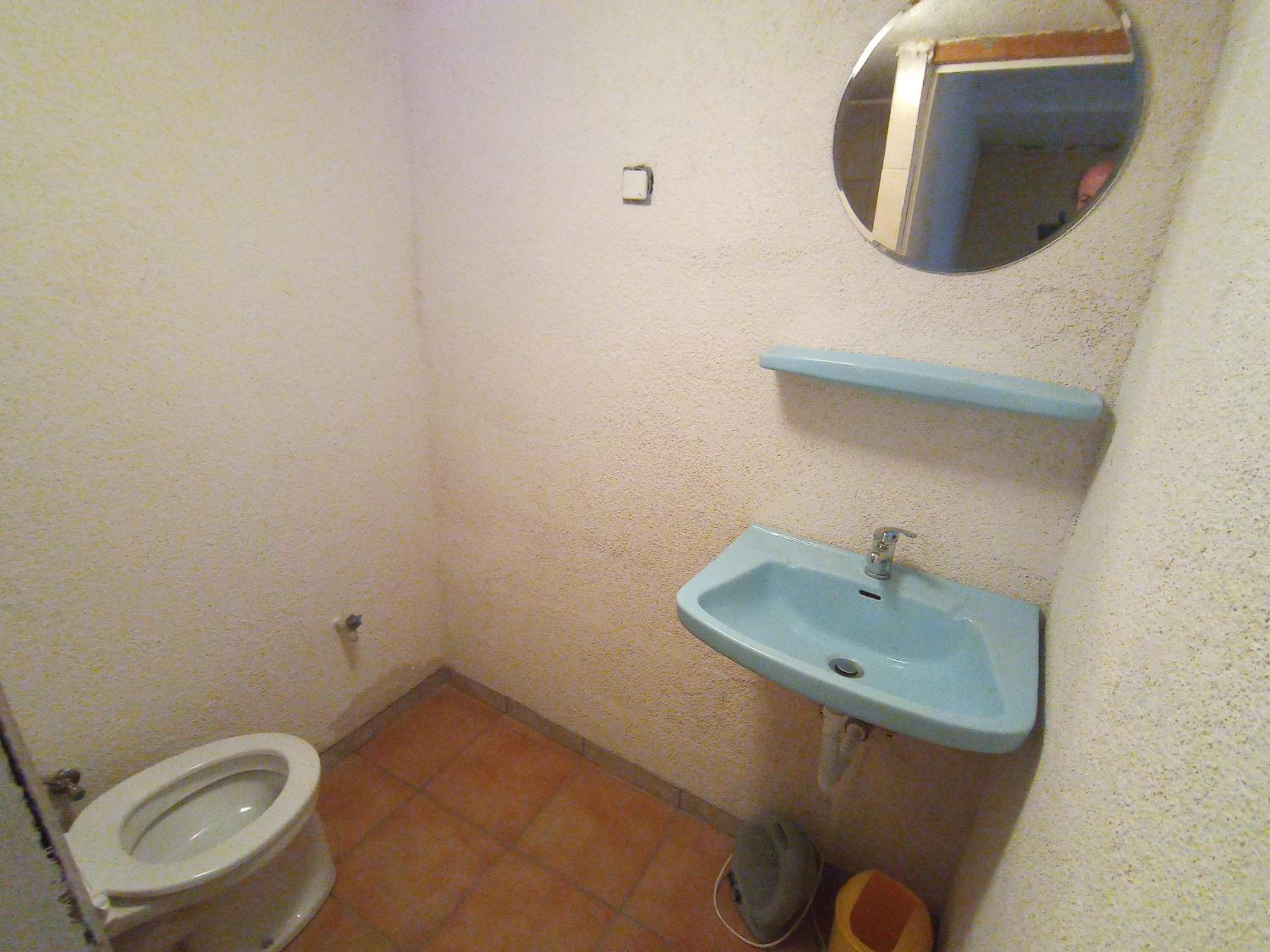 Family Room with Private Bathroom photo 3