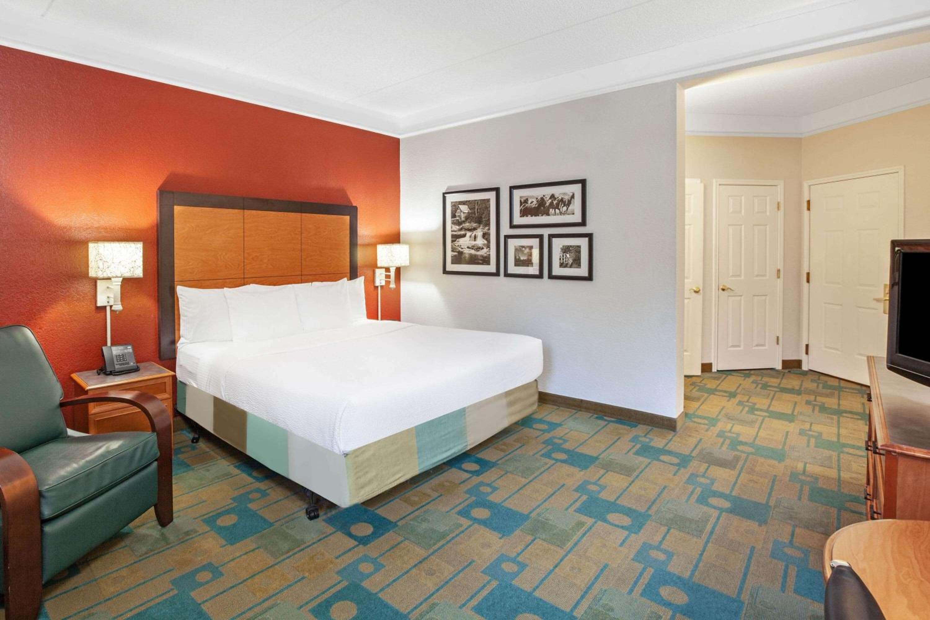 King Room - Mobility And Hearing Impaired Access/Non-Smoking
