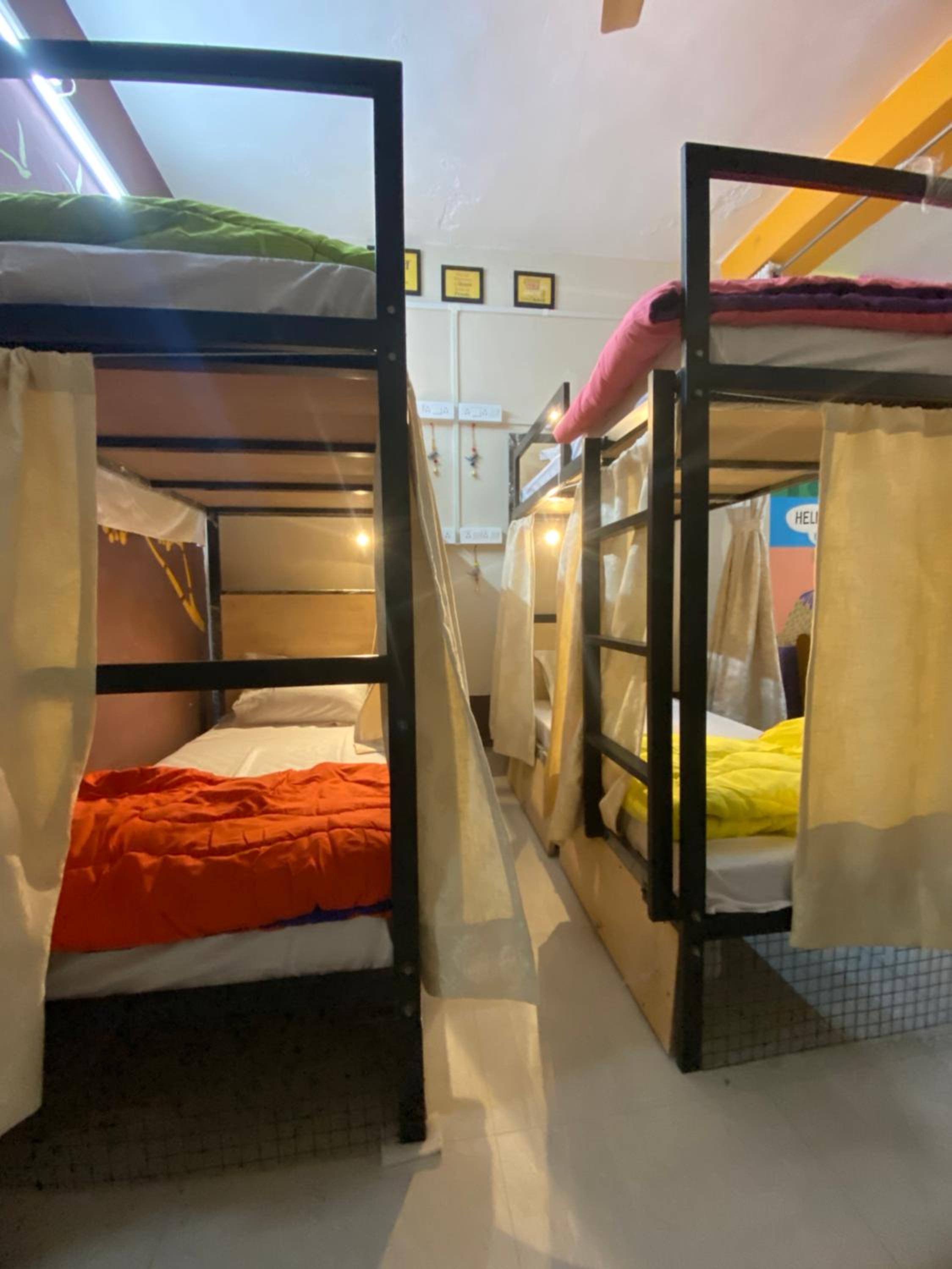 Bed in 6-Bed Mixed Dormitory Room photo 2