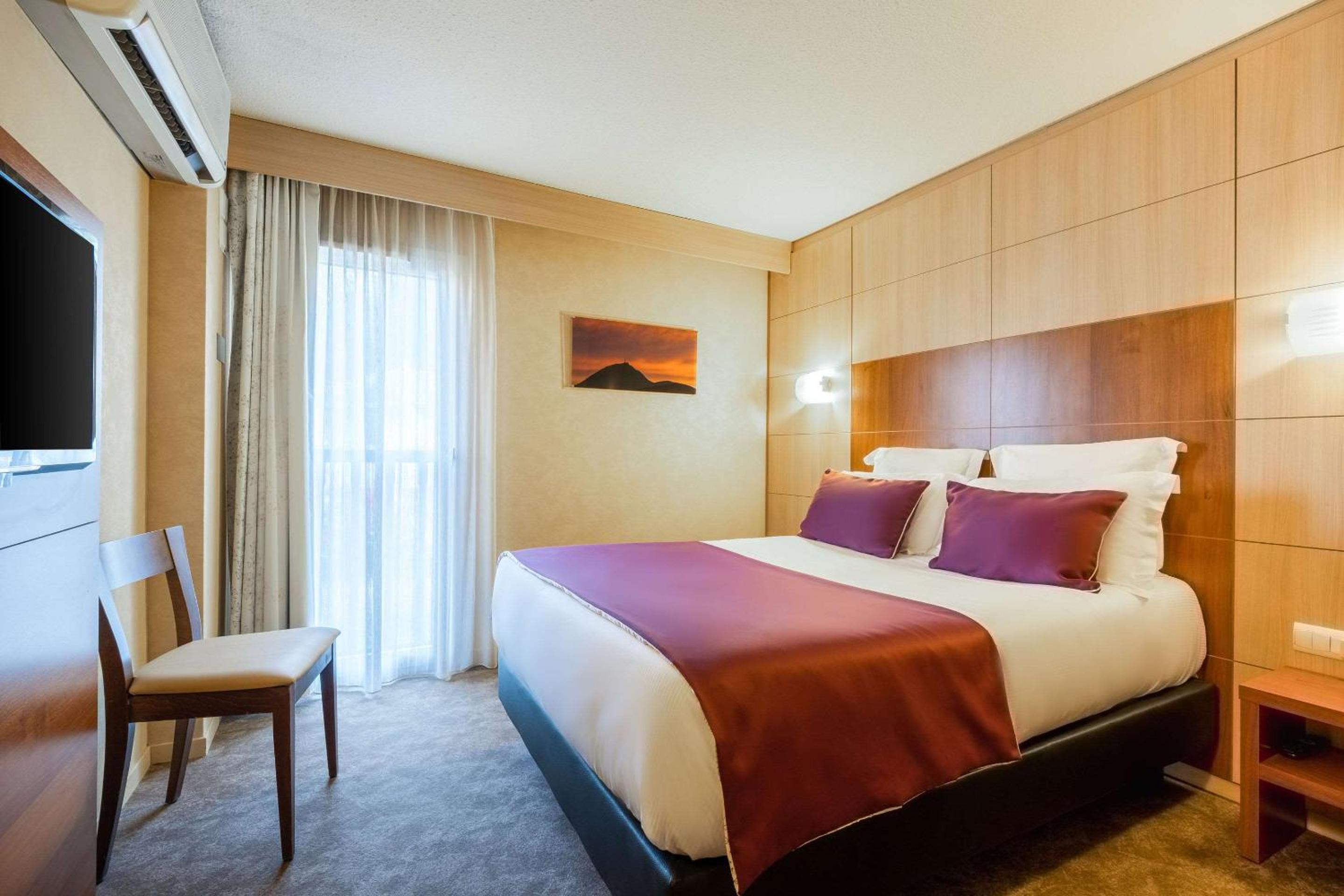 Standard Double Room - Disability Access/Non-Smoking - Photo 1