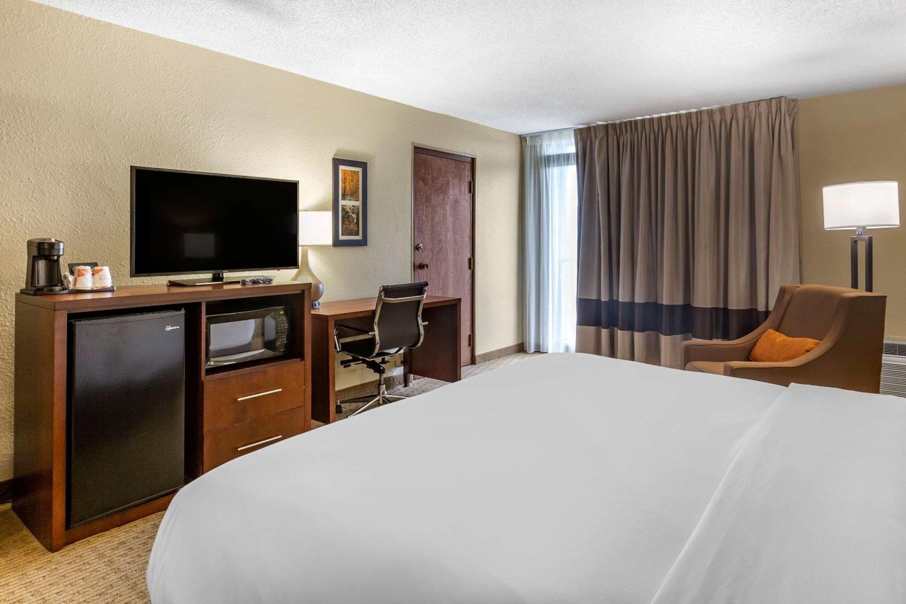 King Room - Accessible/Non-Smoking photo 1
