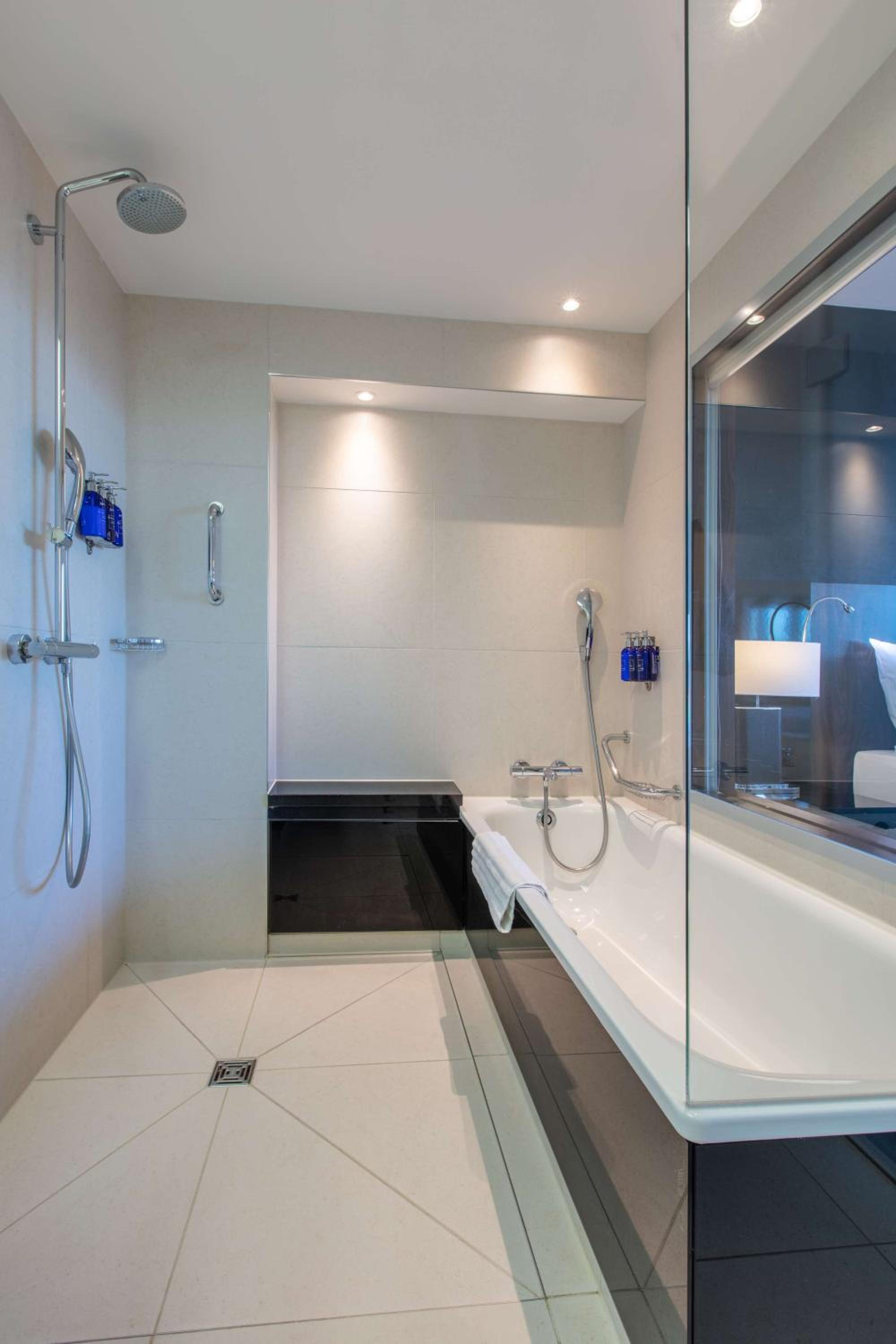 Suite with Park View