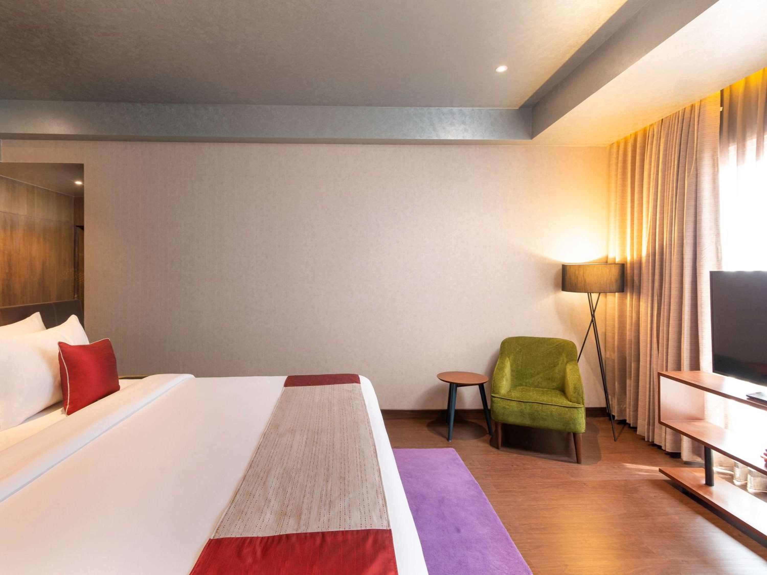 Presidential Suite - Two Bedroom with Private Terrace, Kitchenette,Executive Lounge Access,with 25% Discount on F&B, Spa and Laundry