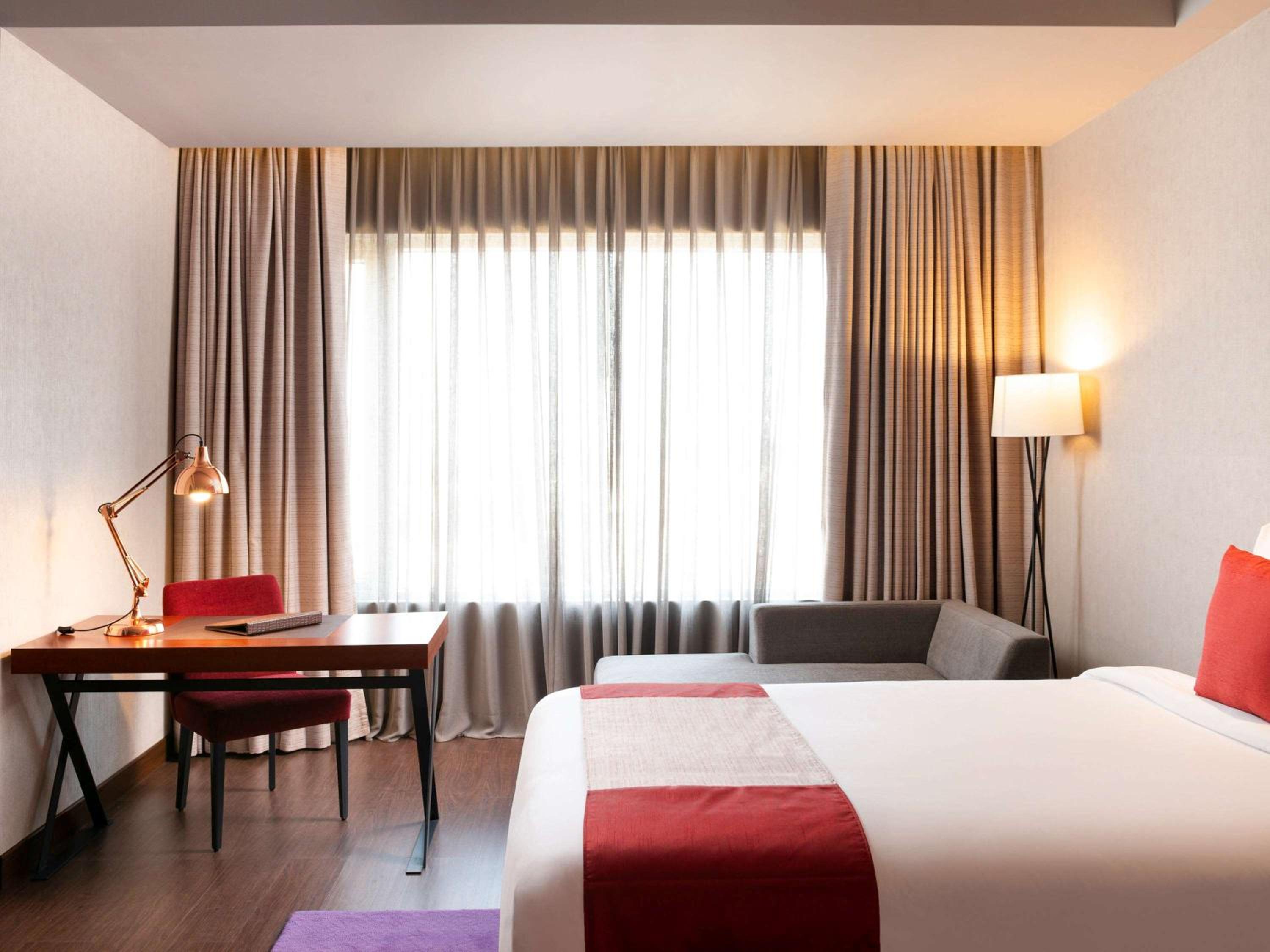 Deluxe King Room with  25% Discount on F&B, Spa and Laundry - Photo 1