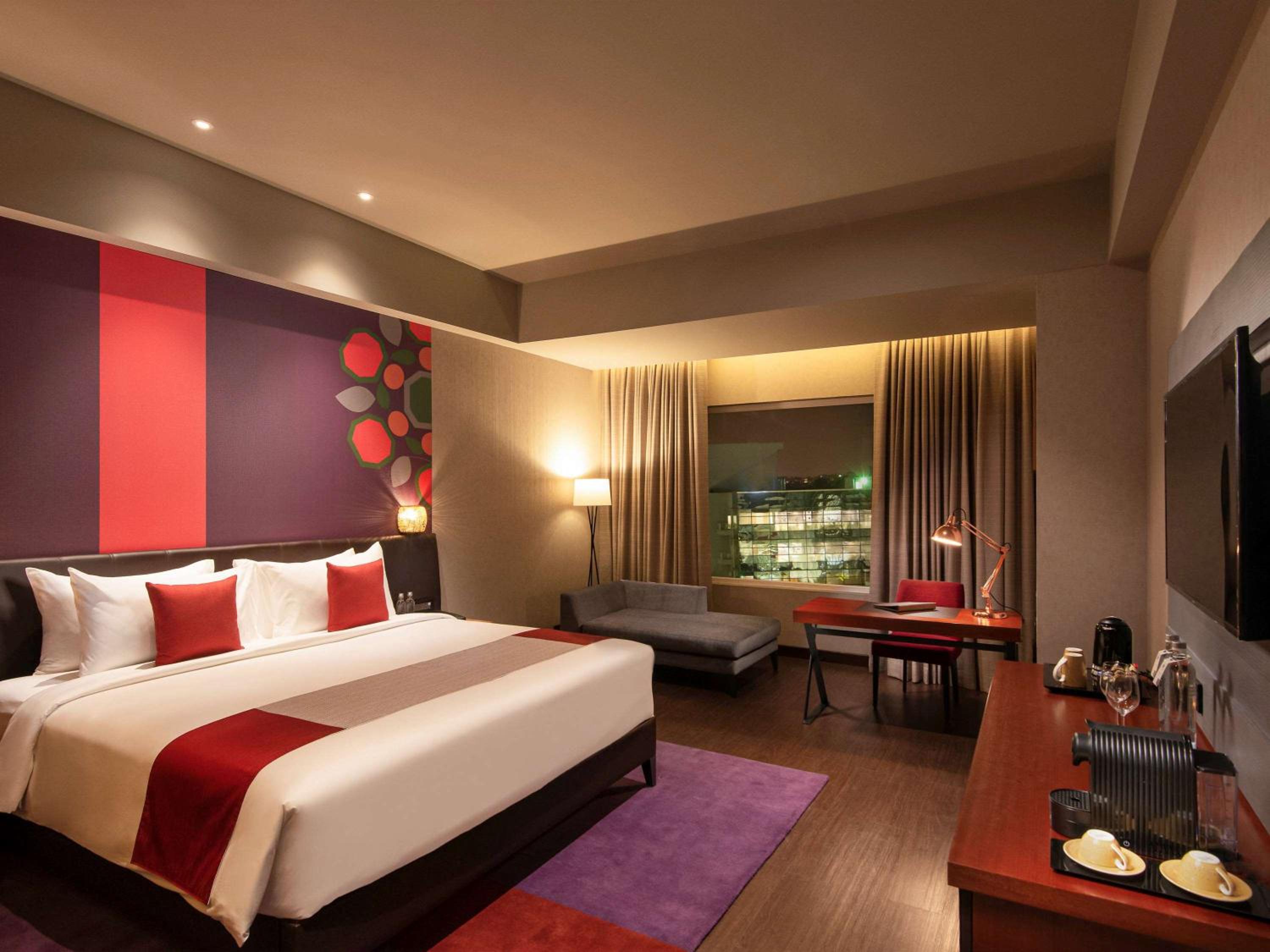 Deluxe King Room with  25% Discount on F&B, Spa and Laundry - Photo 2