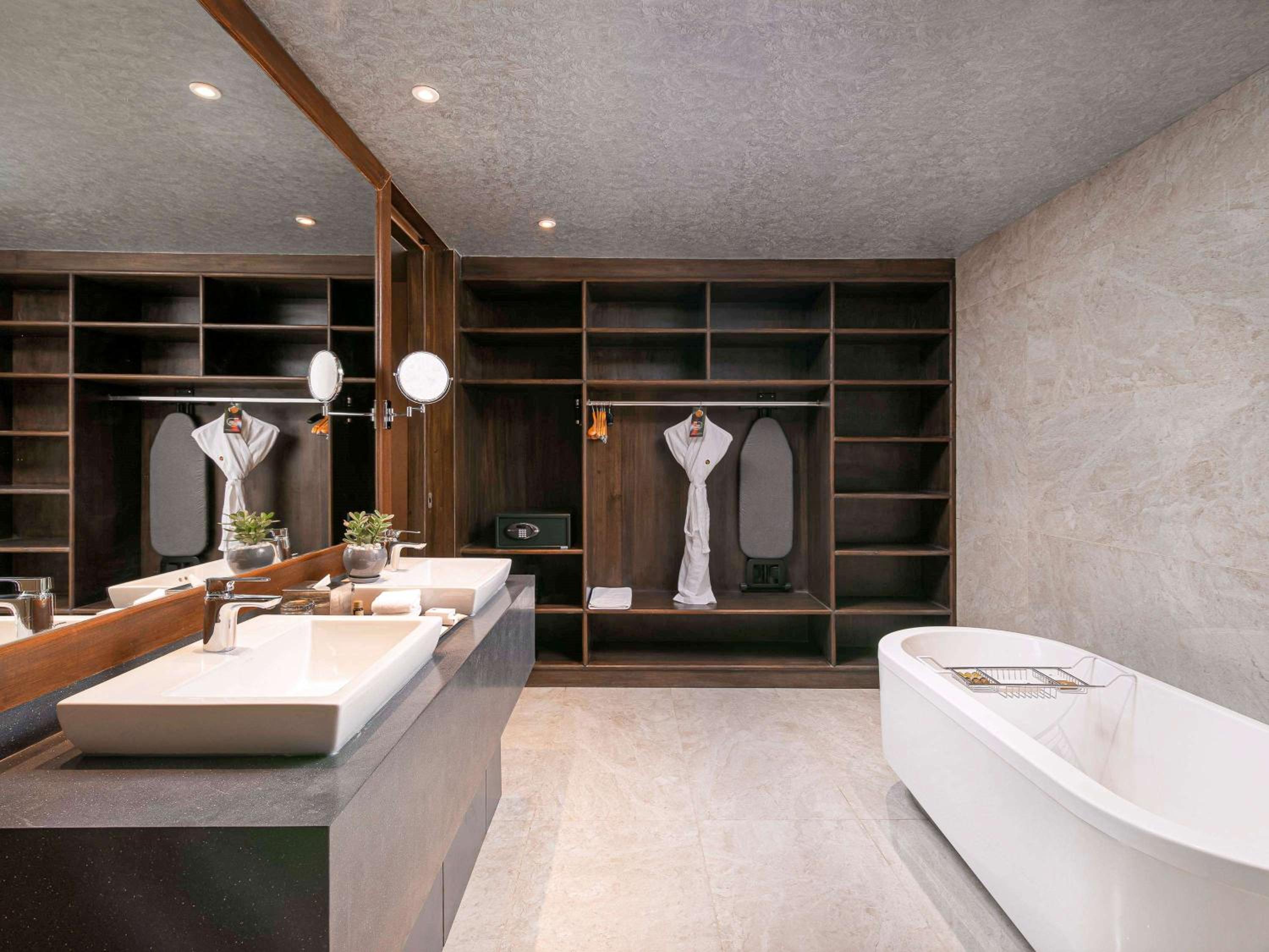 Presidential Suite- Executive lounge access,25% on F&B, Spa & Laundry photo