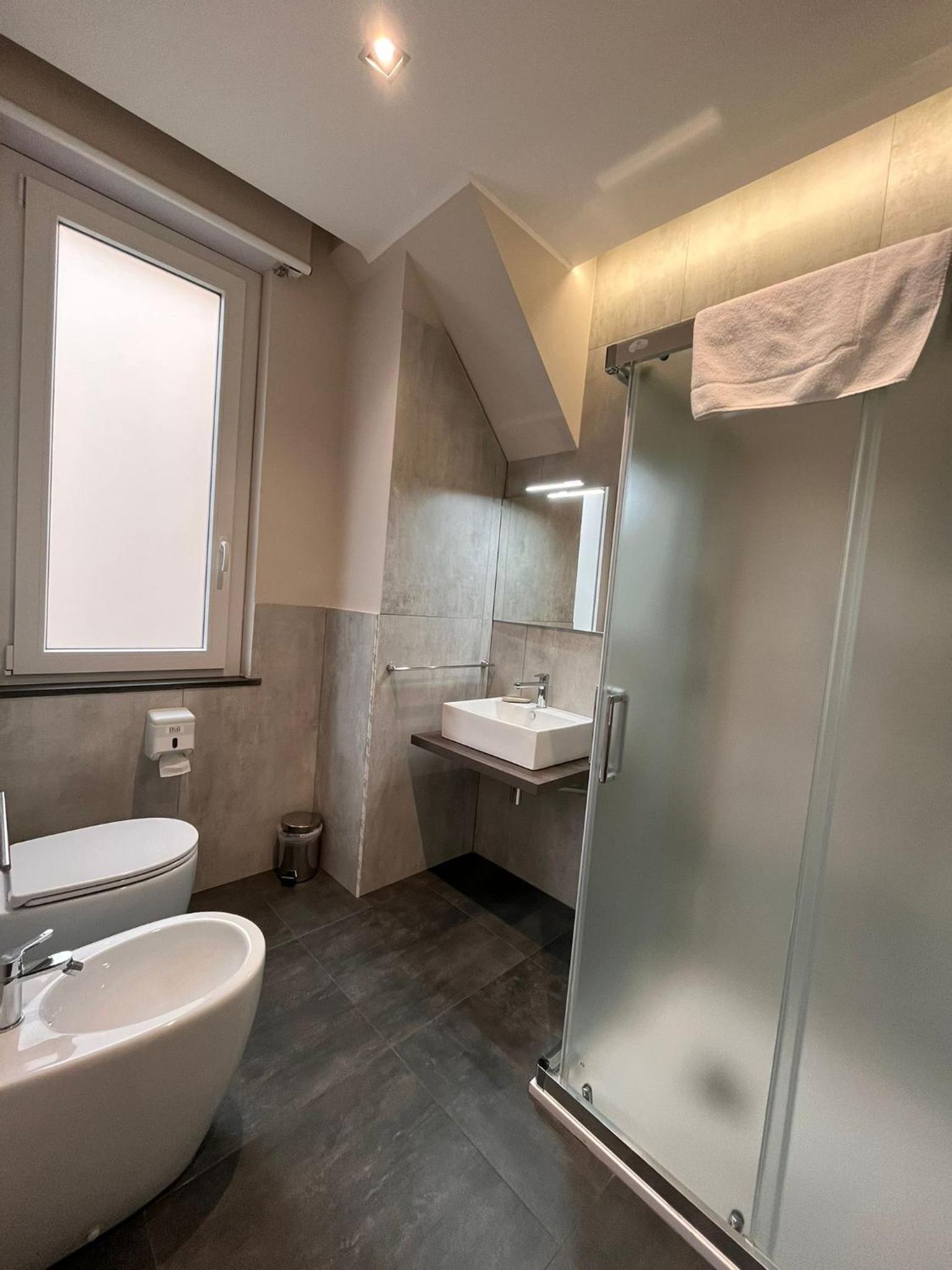 Deluxe Double or Twin Room with Sea View - Photo 35