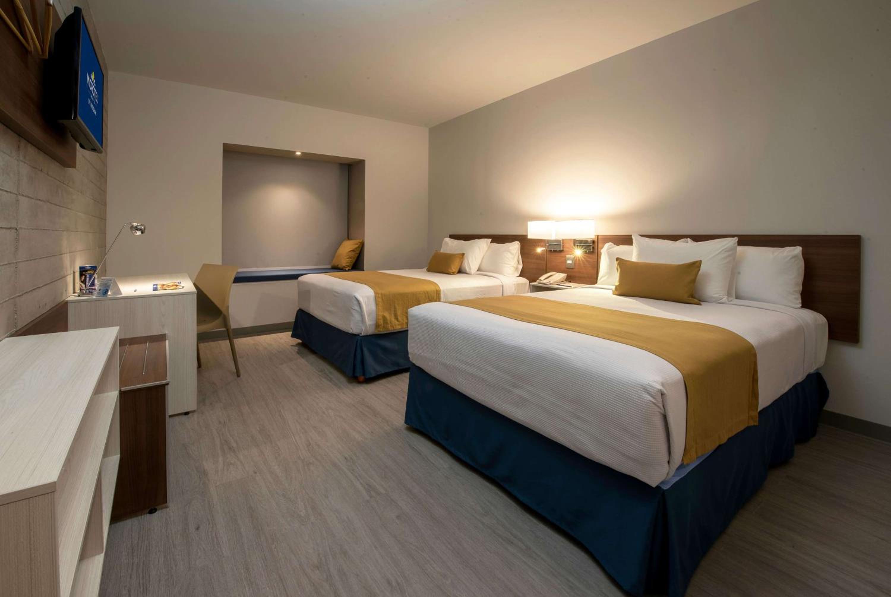 Double Room with Two Double Beds - Mobility Accessible/Non-Smoking - Photo 1
