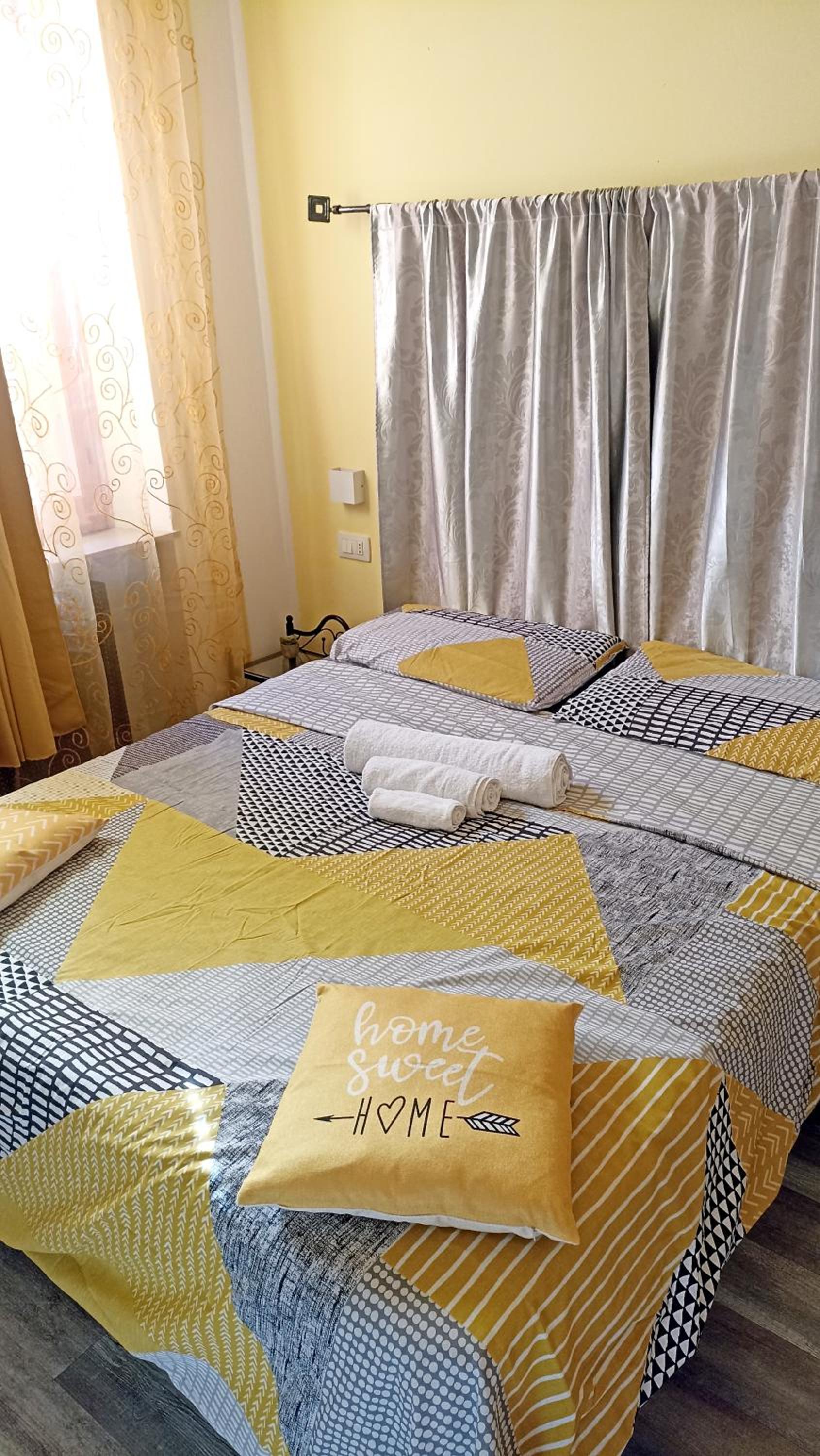 Double Room with Private Bathroom - Photo 3