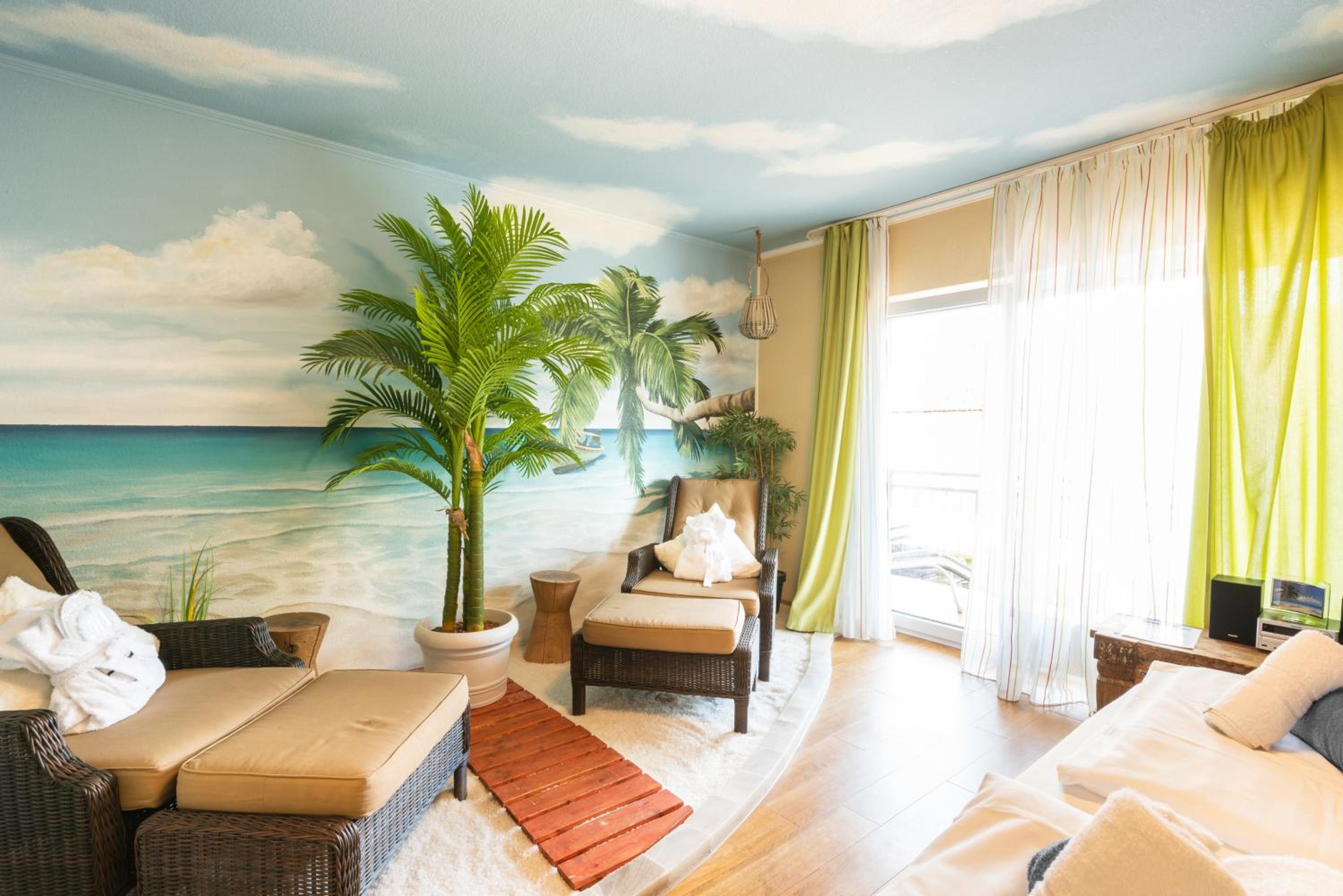 Double Room with Balcony and Sauna photo 2