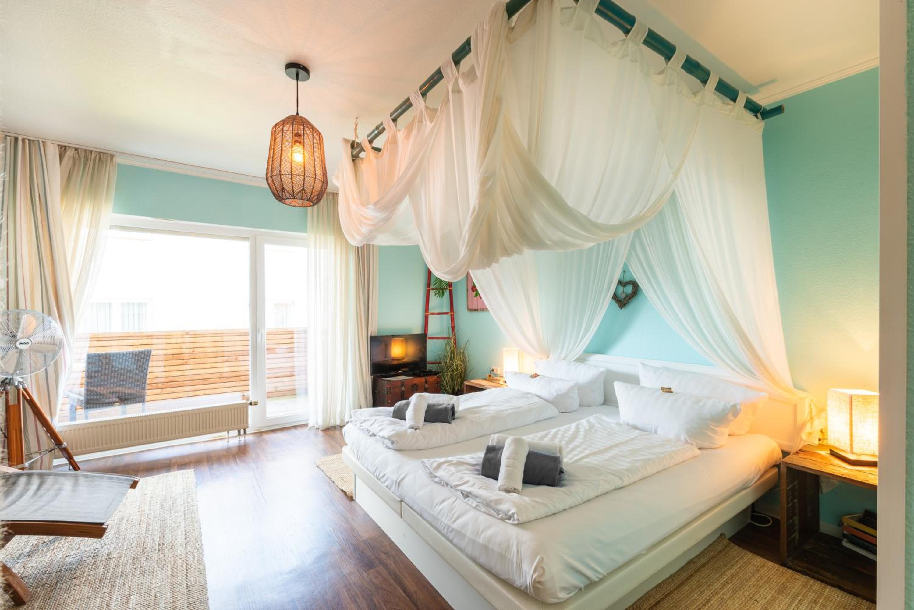 Double Room with Balcony and Sauna photo 2