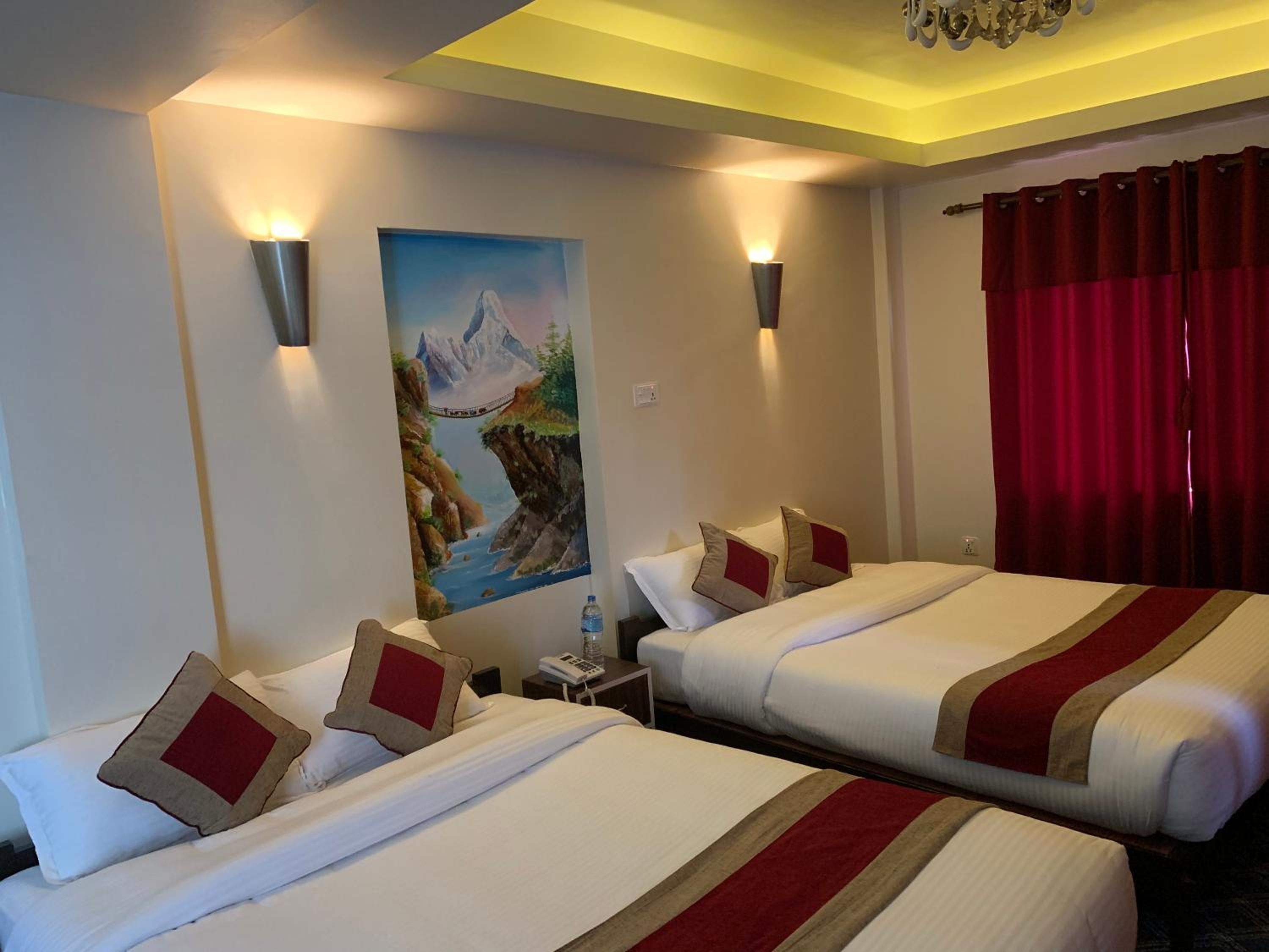 King Room with Two King Beds photo 2