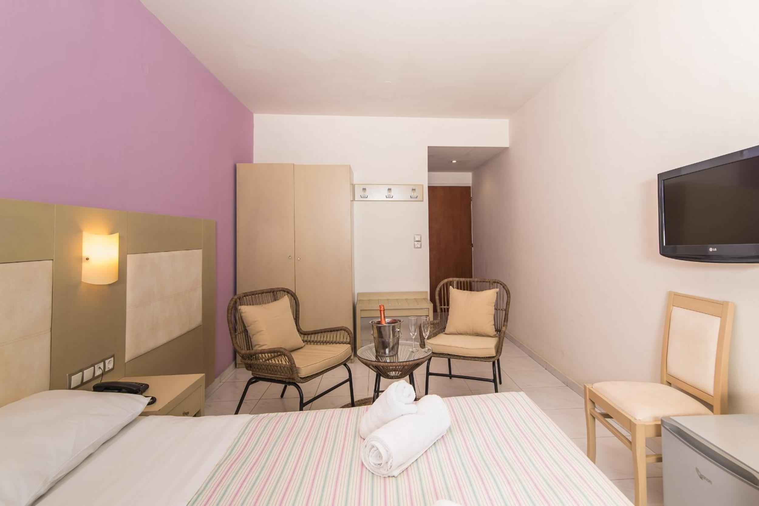 Standard Room with Sea View photo 2