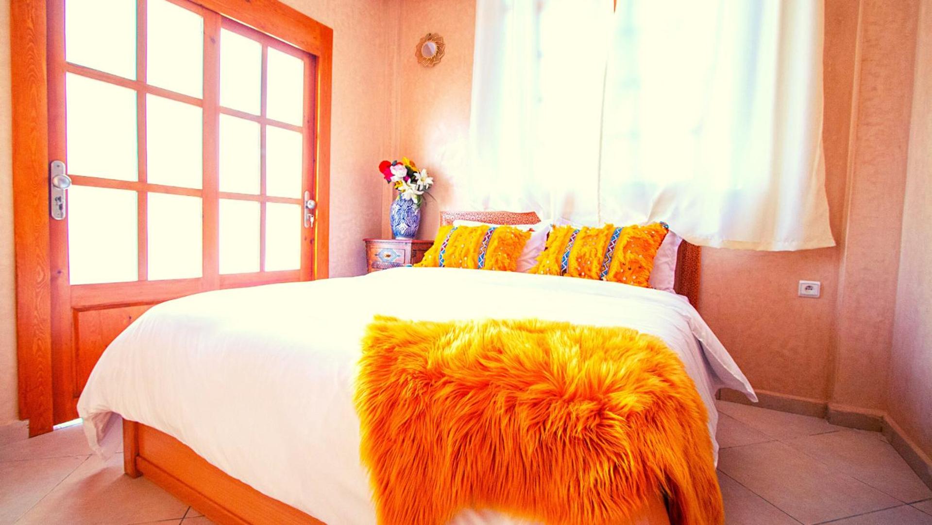 Double Room with Private Bathroom photo 2