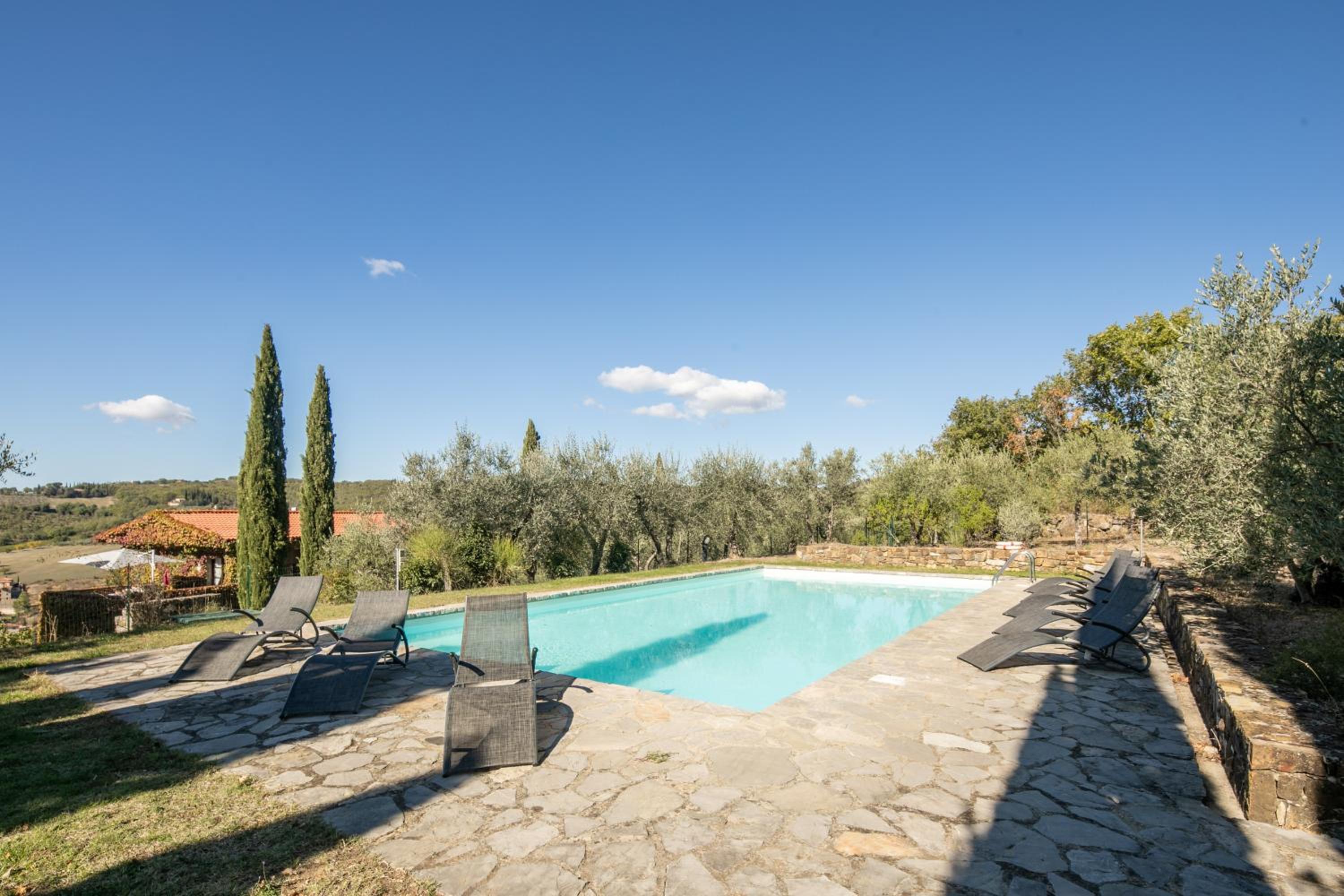 Villa photo 2