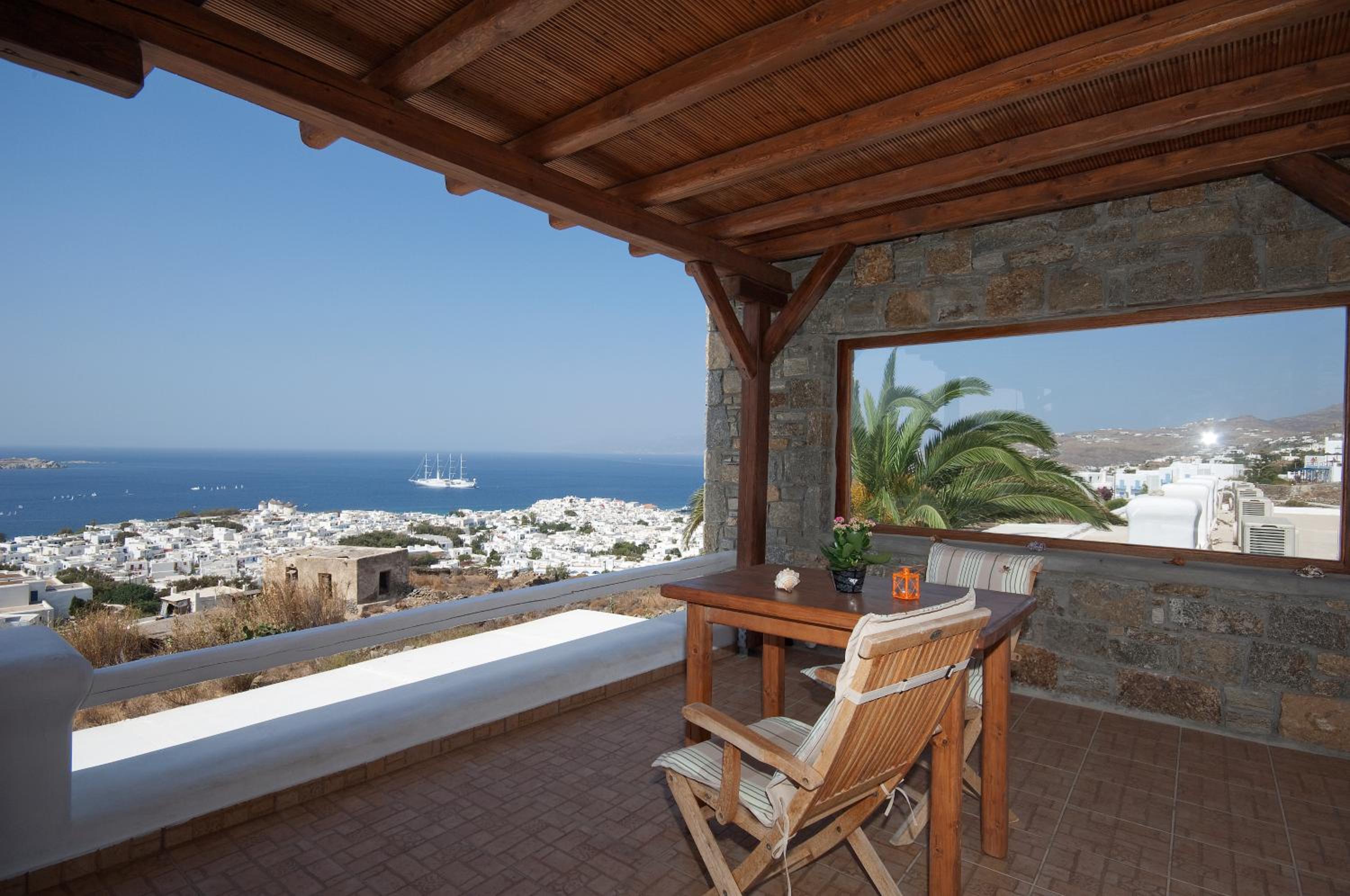 Studio with Sea View and Shared Terrace photo 3