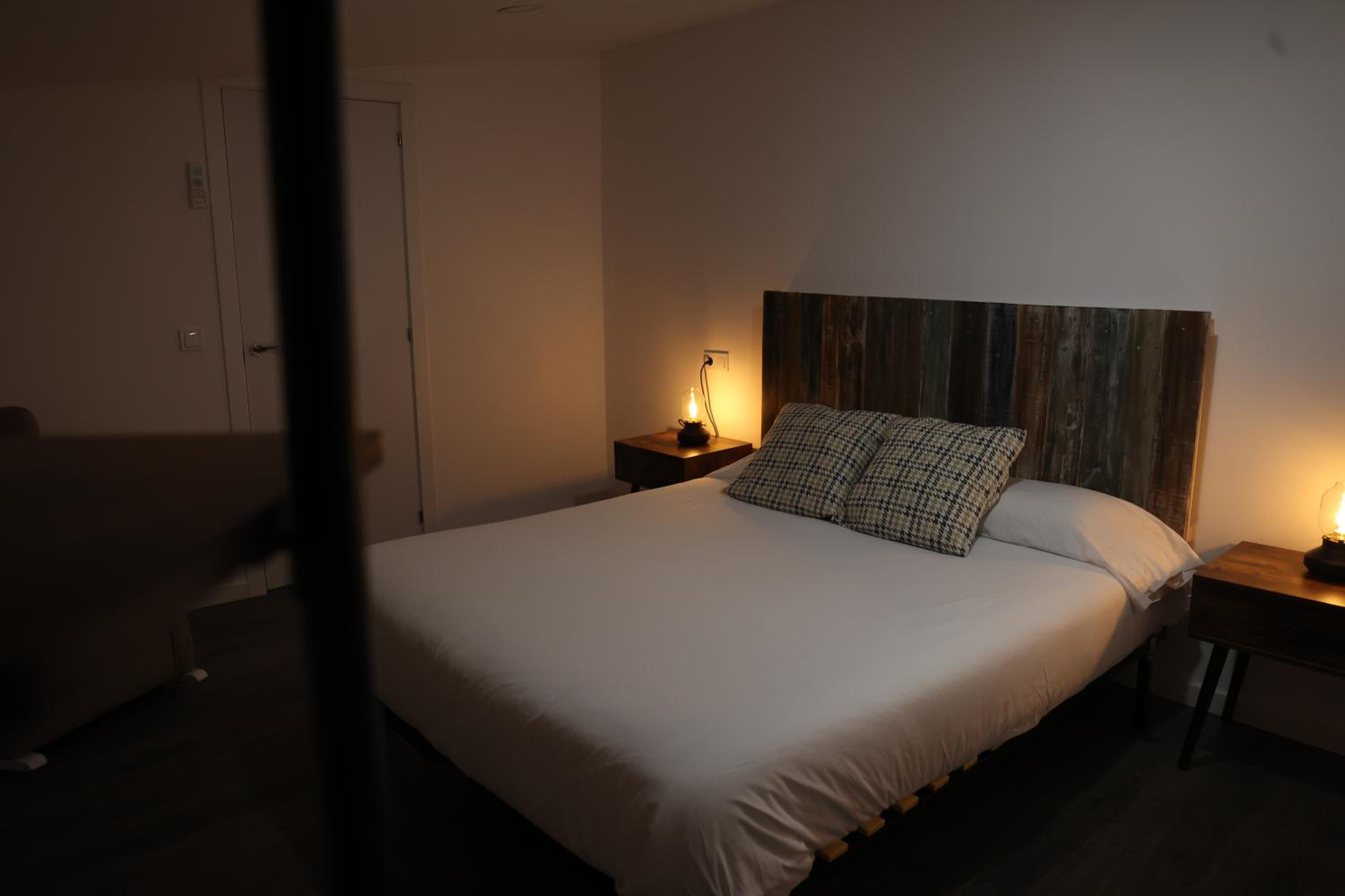Two-Bedroom House - Photo 3