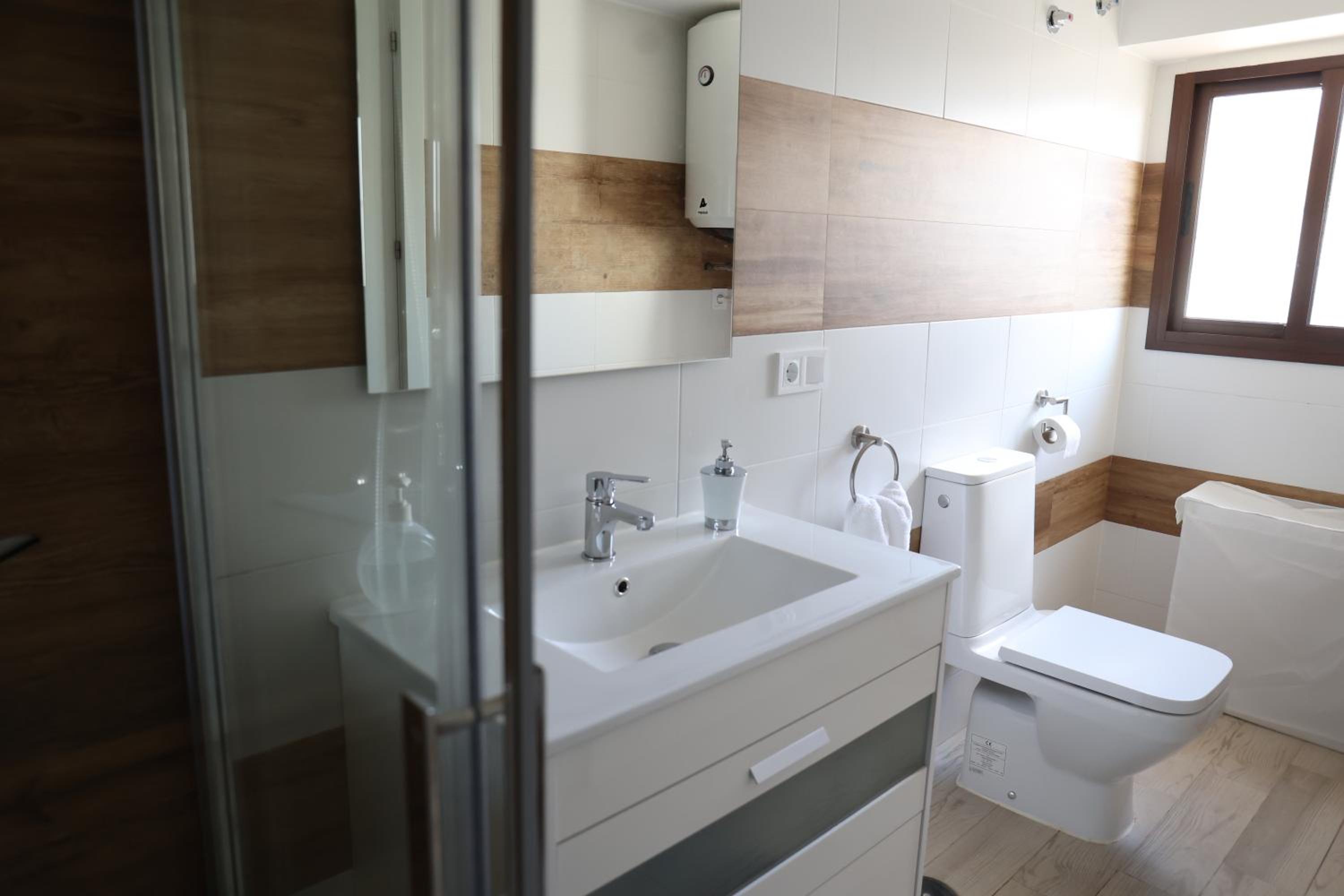 Two-Bedroom House - Photo 25