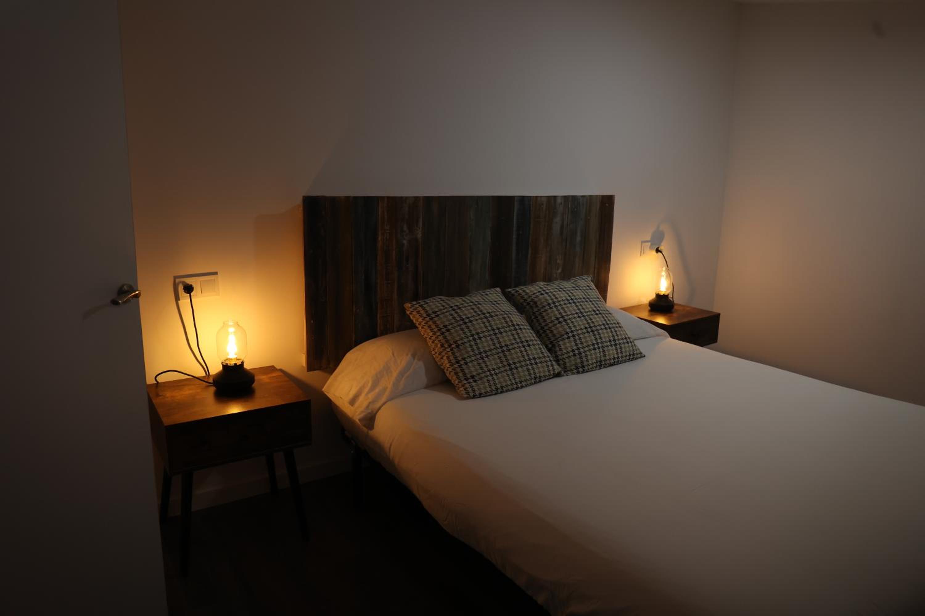 Two-Bedroom House - Photo 24
