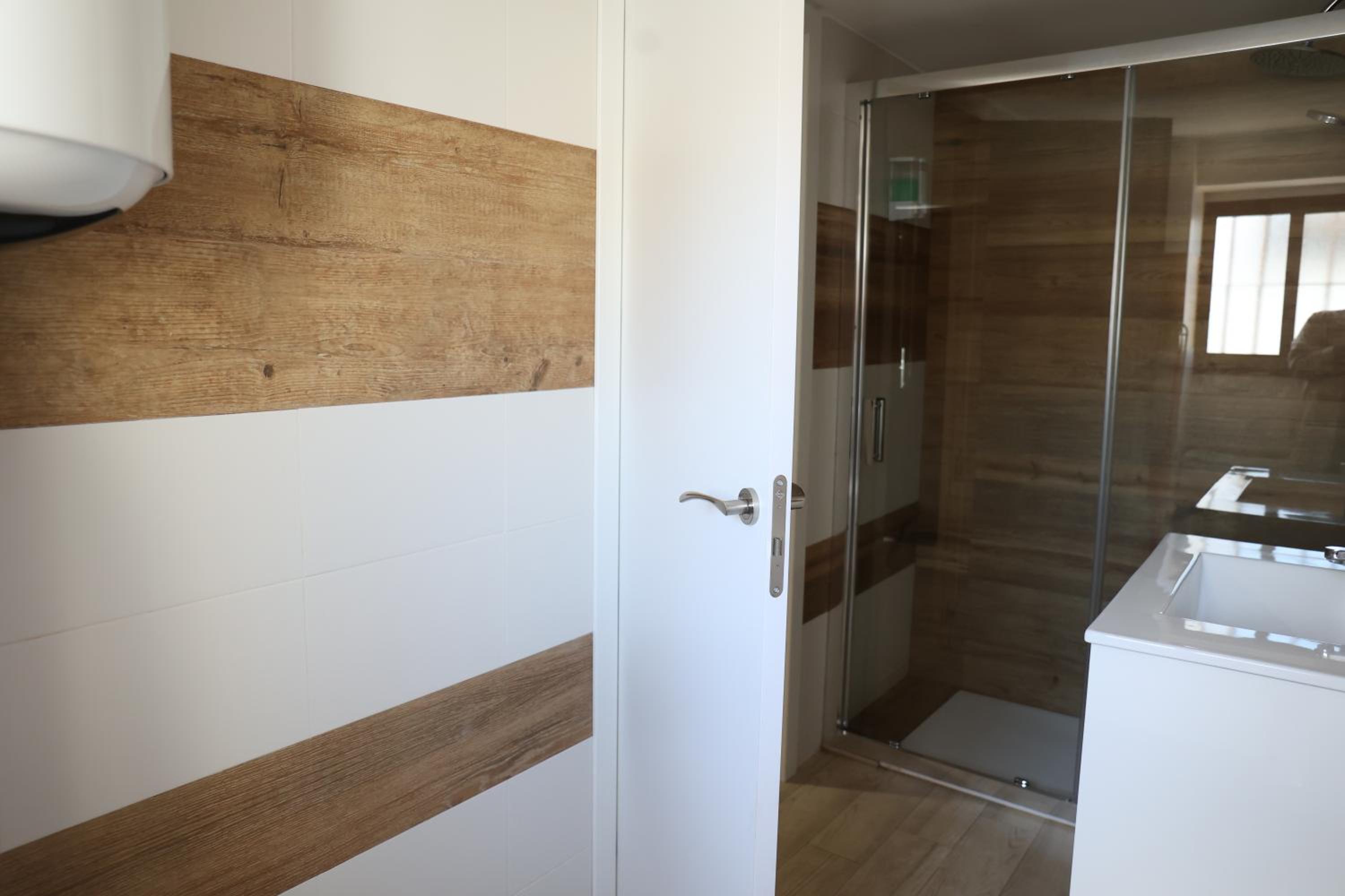 Two-Bedroom House - Photo 13
