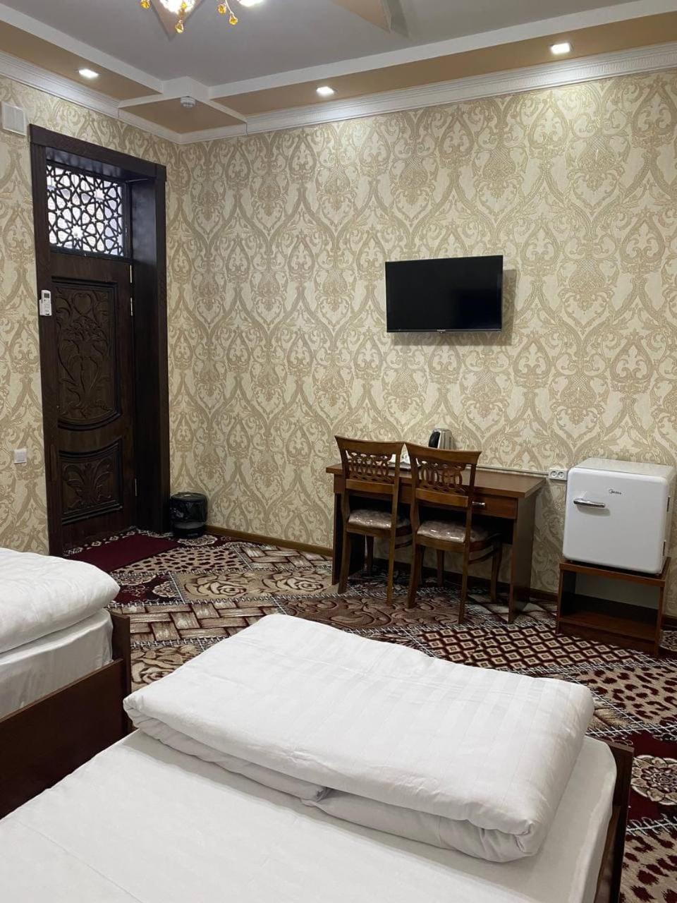 Double Room with Private Bathroom photo 2