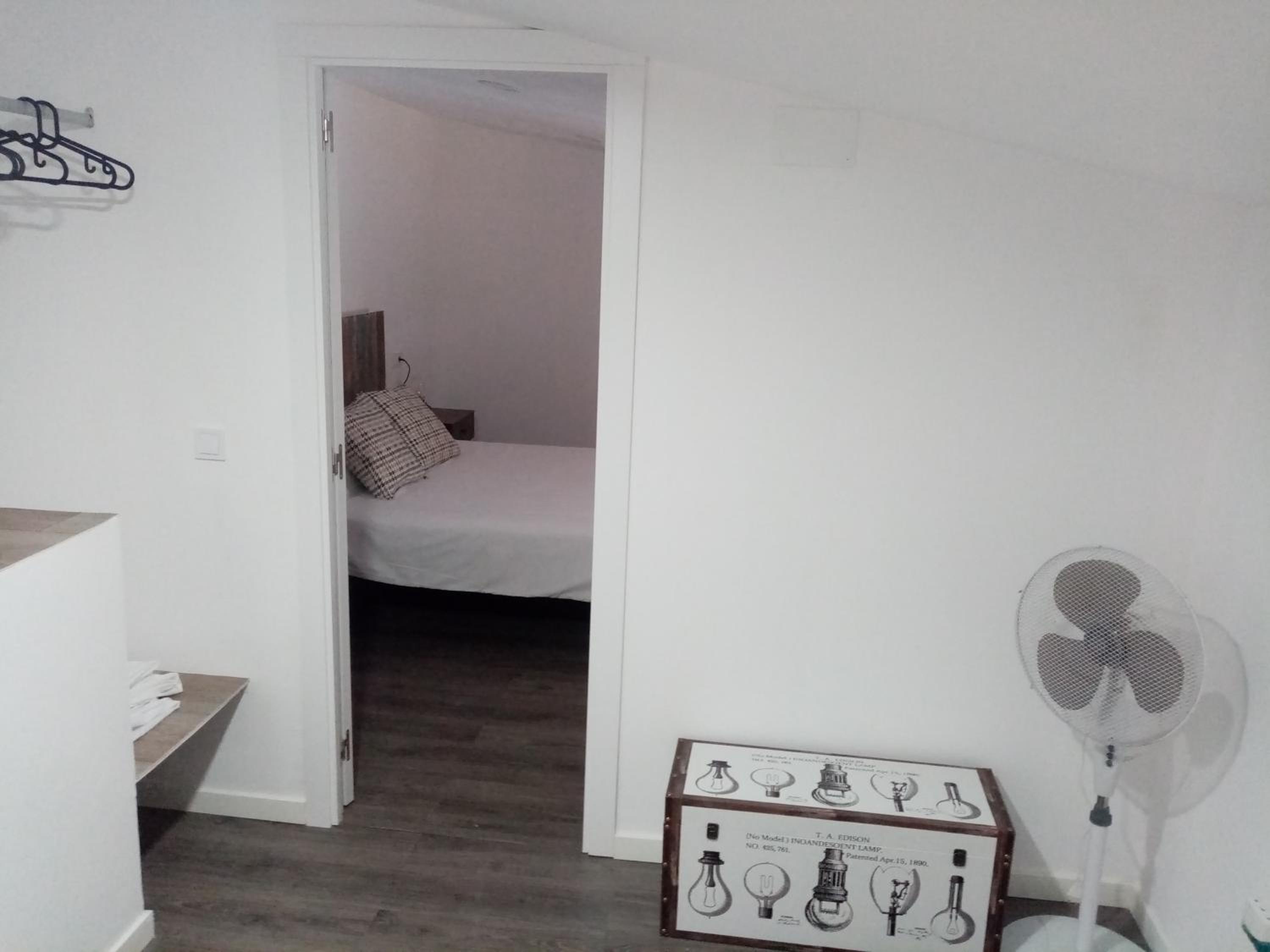 Two-Bedroom House - Photo 7
