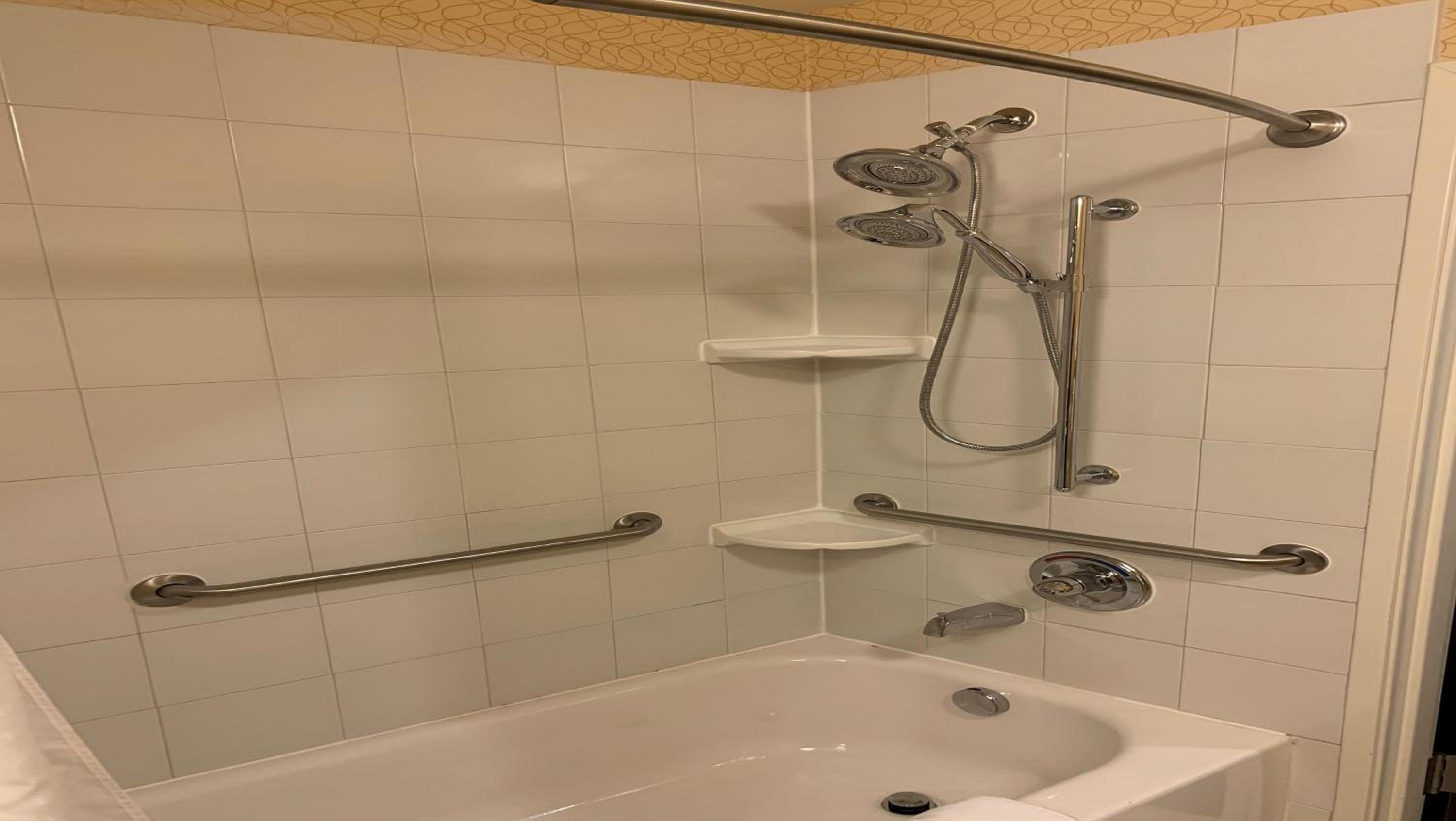King Room - Mobility Access/Hearing Accessible - Photo 10