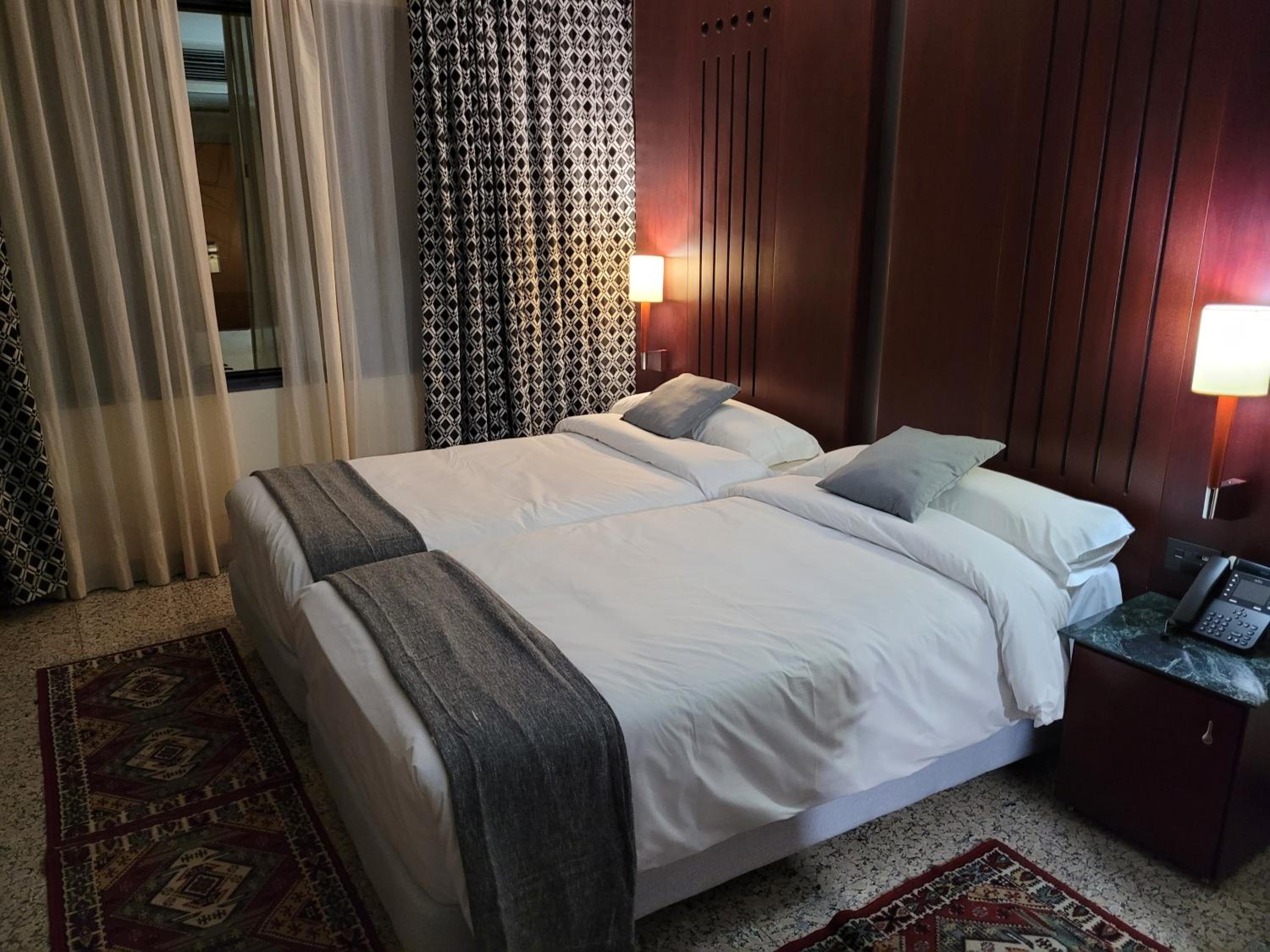 Twin Room - Photo 4