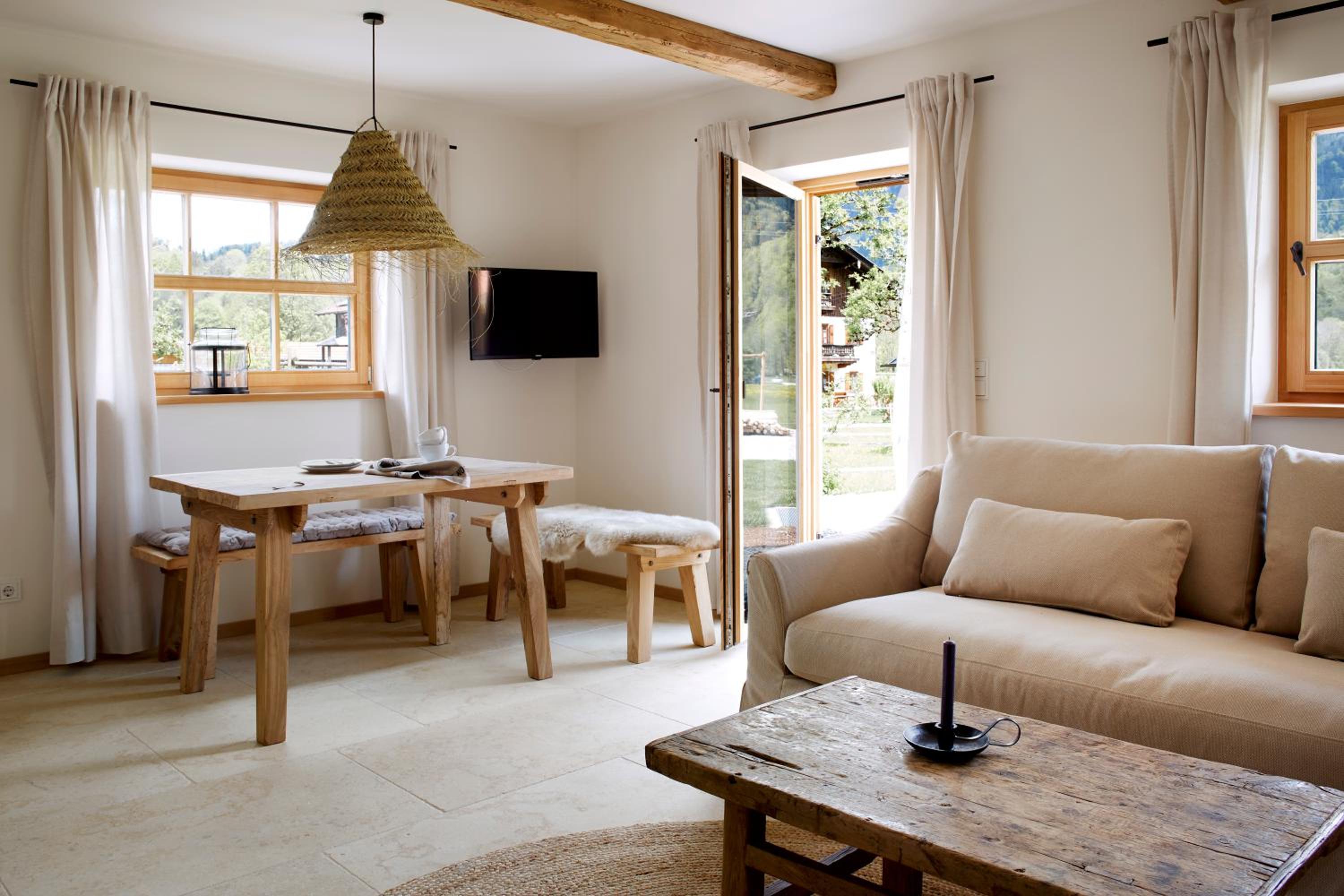 Apartment with Terrace photo 3