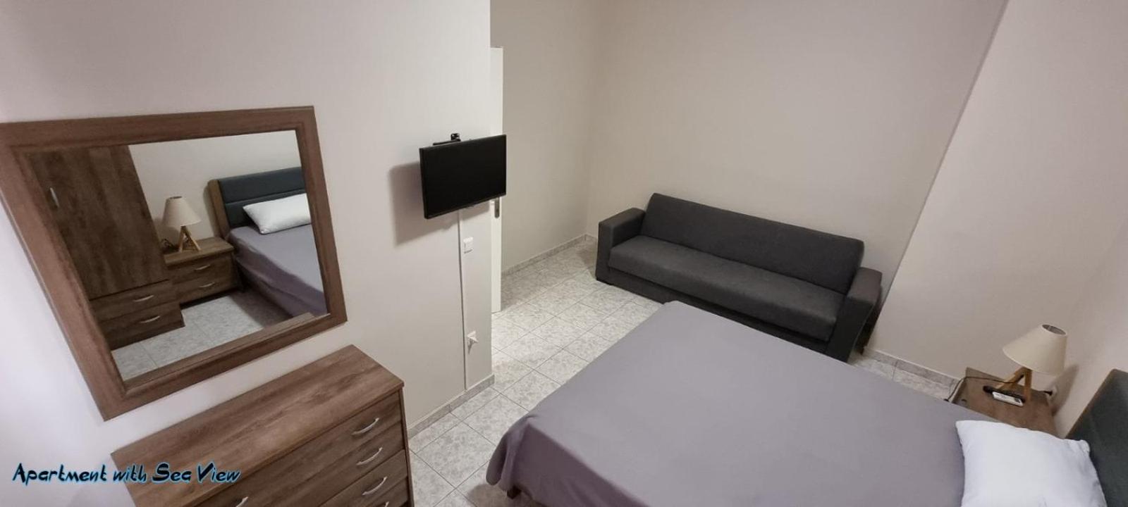 Apartment With Sea View photo 3