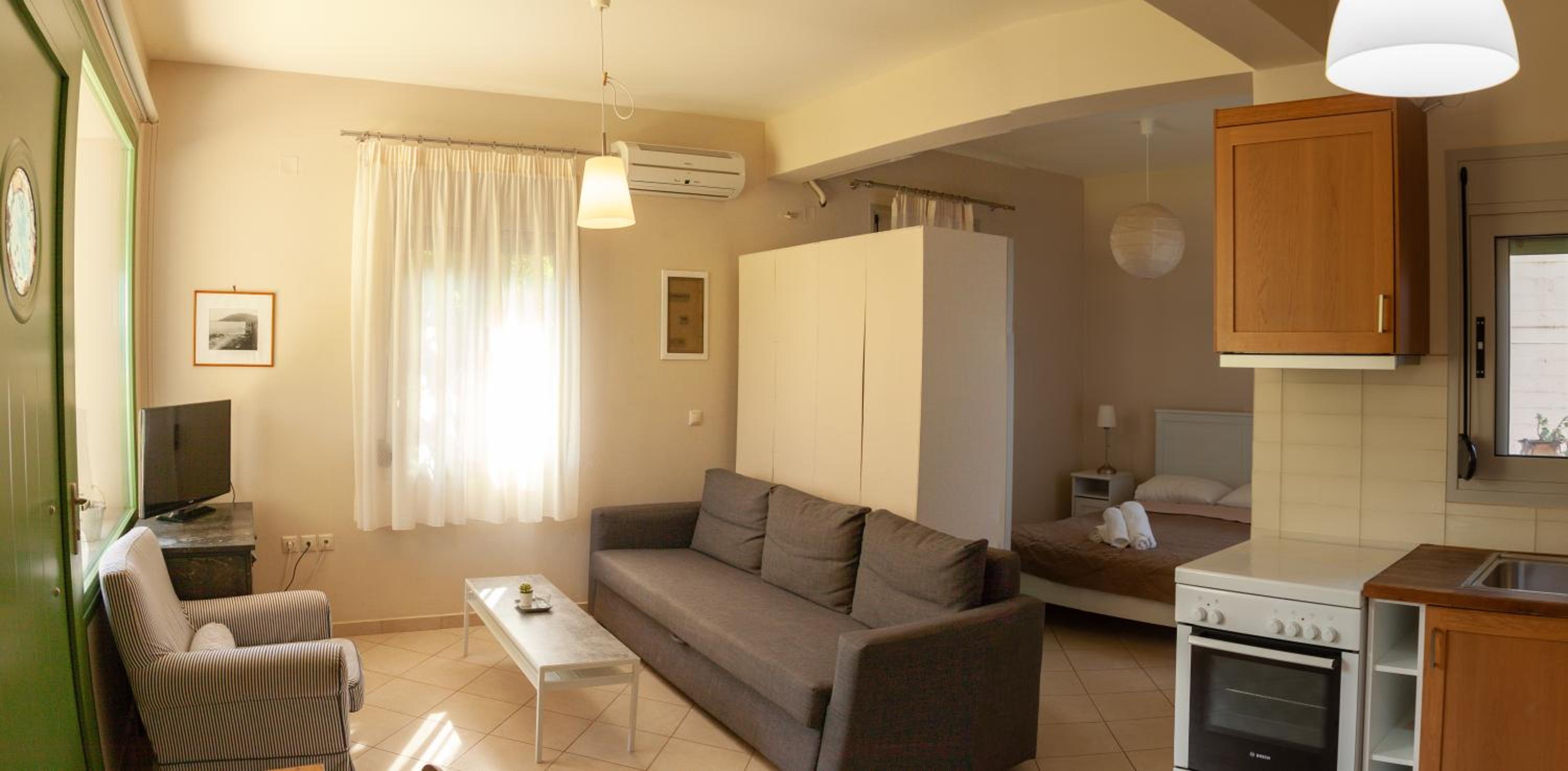 Studio Apartment