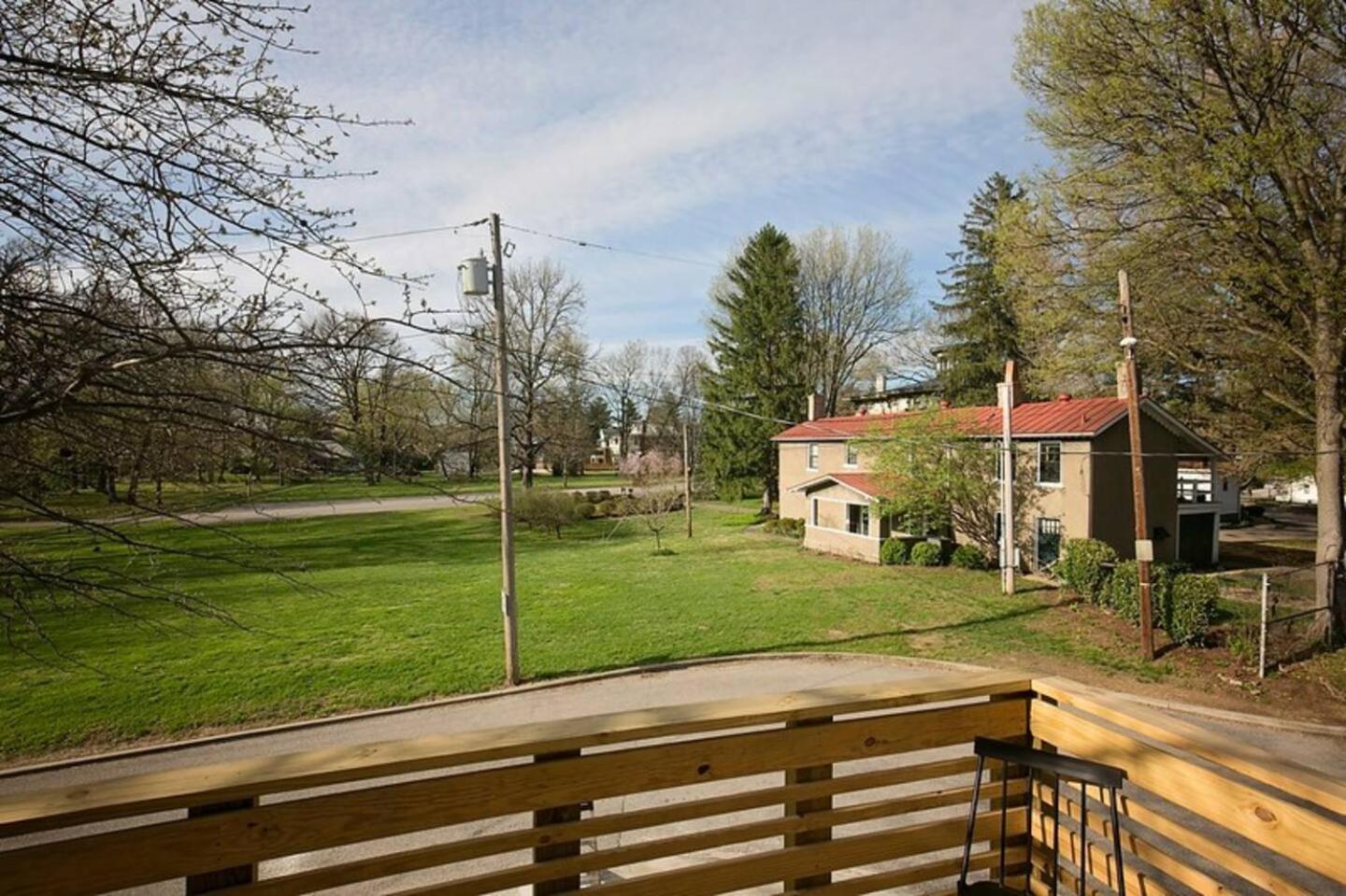 Two-Bedroom House - Photo 3