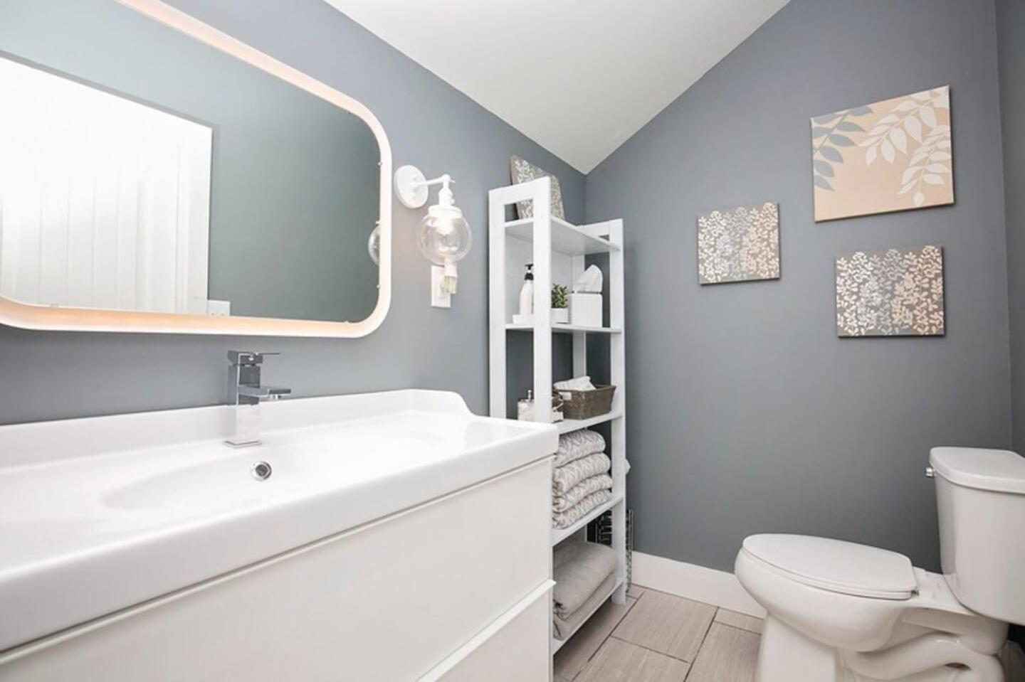 Two-Bedroom House - Photo 6
