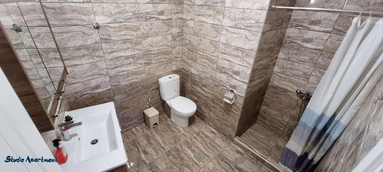 Studio Apartment photo 3