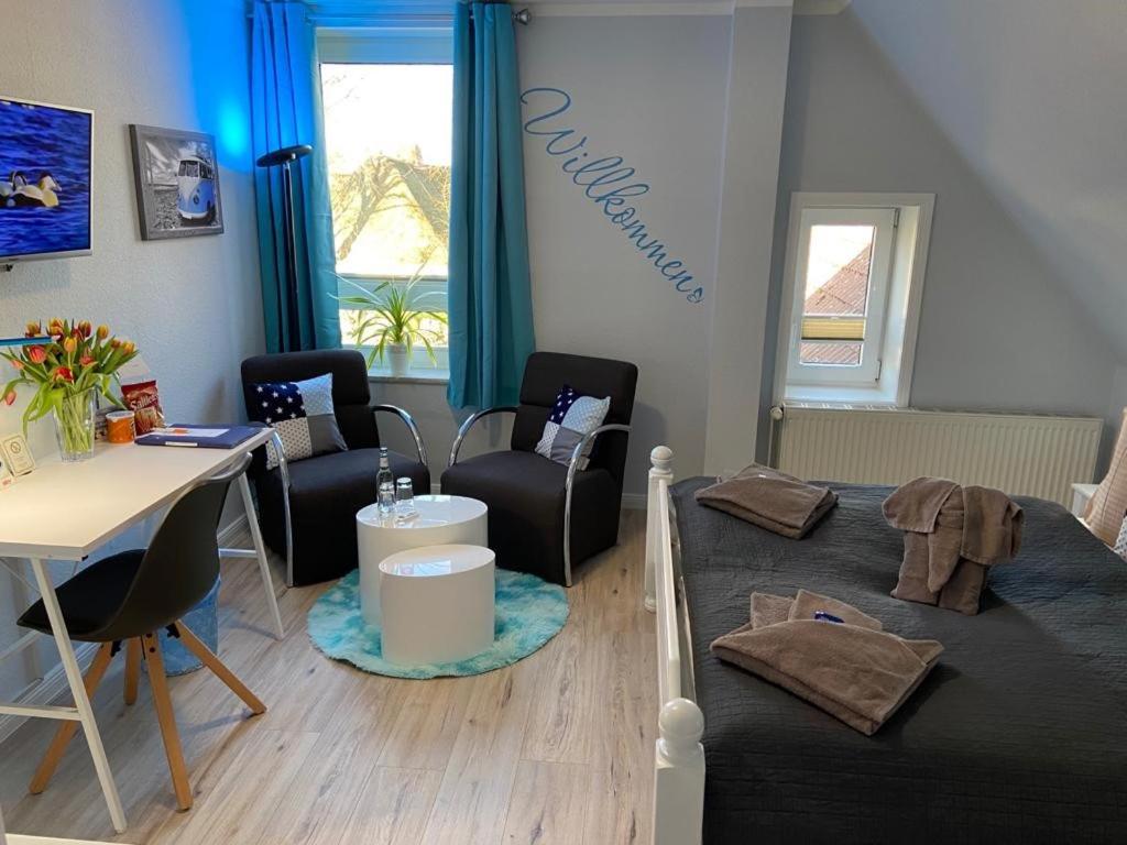 Double Room - Photo 11