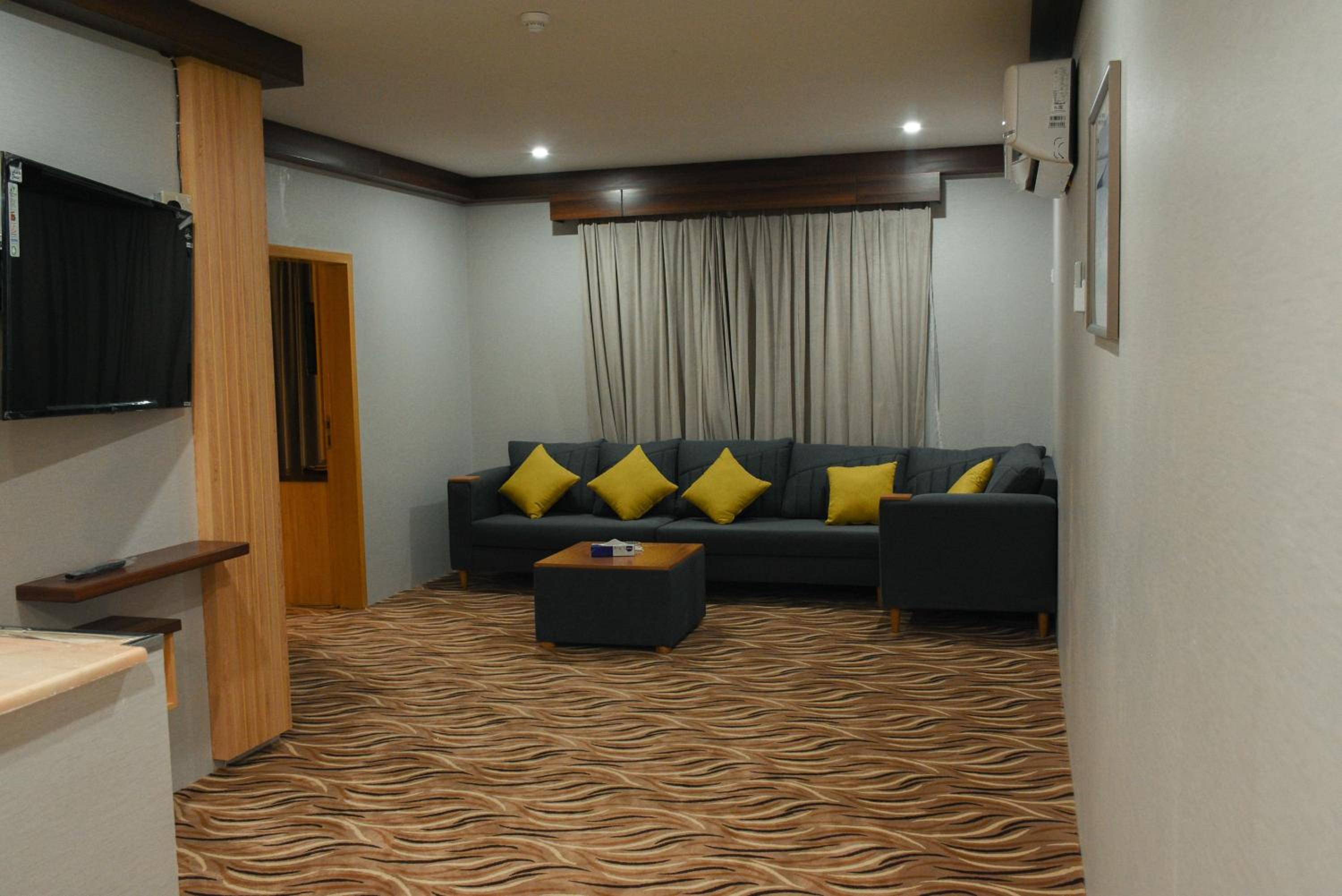 Executive Suite photo 2
