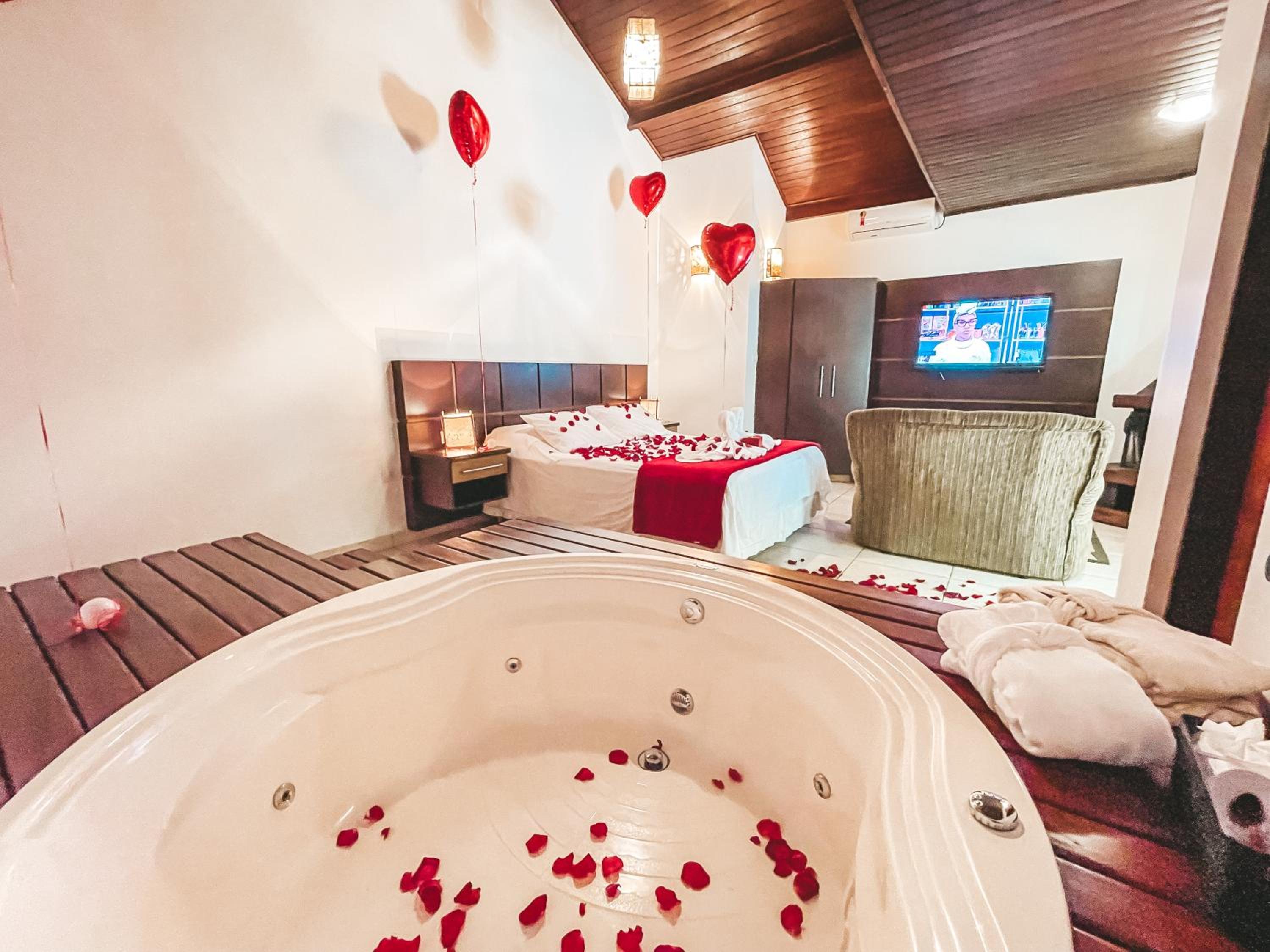 Double Room with Spa Bath photo 3